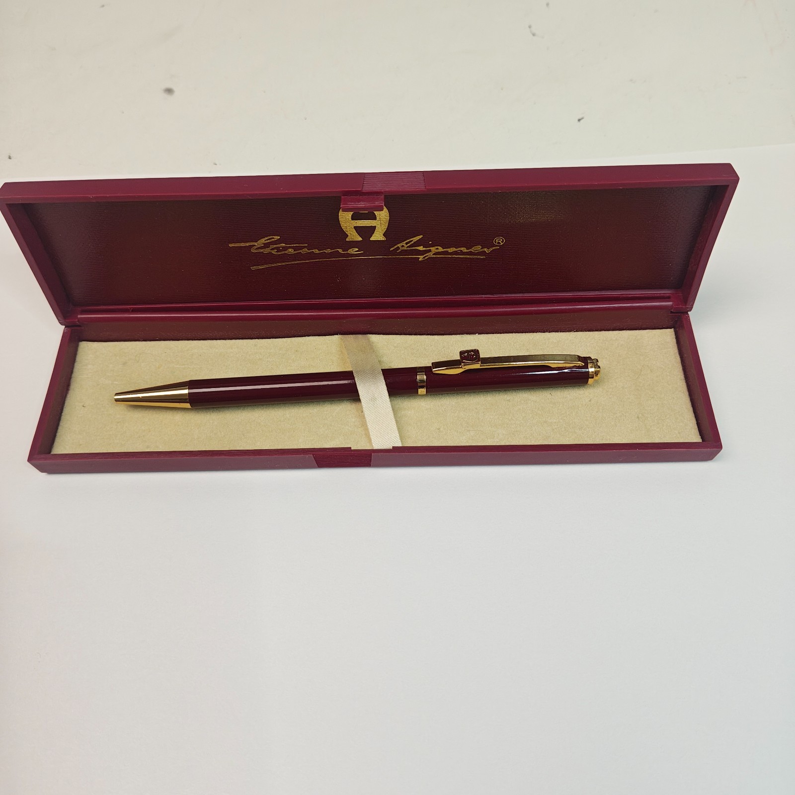 Vintage Etienne Aigner Twist Ballpoint Pen Burgundy Red Gold Trim Taiwan Box