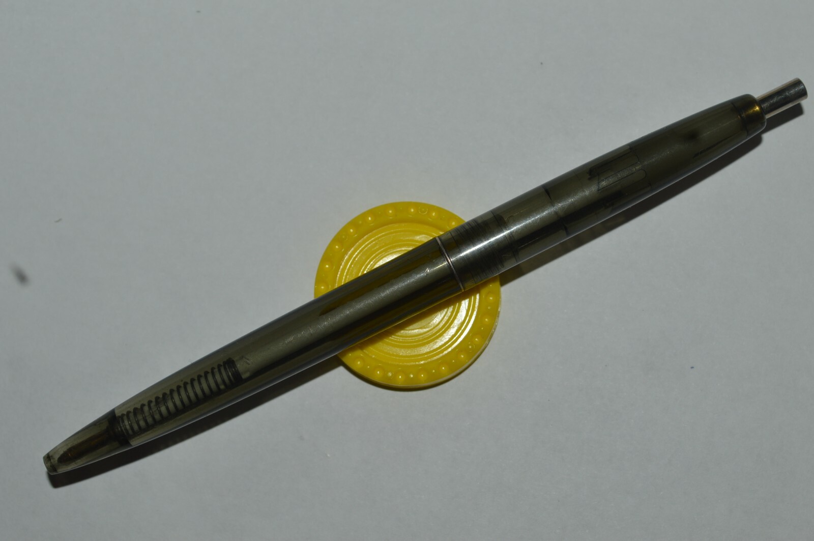 Bic Click TRANSLUCENT Ballpoint Pen Gray Mexico Light Used Very Good Condition
