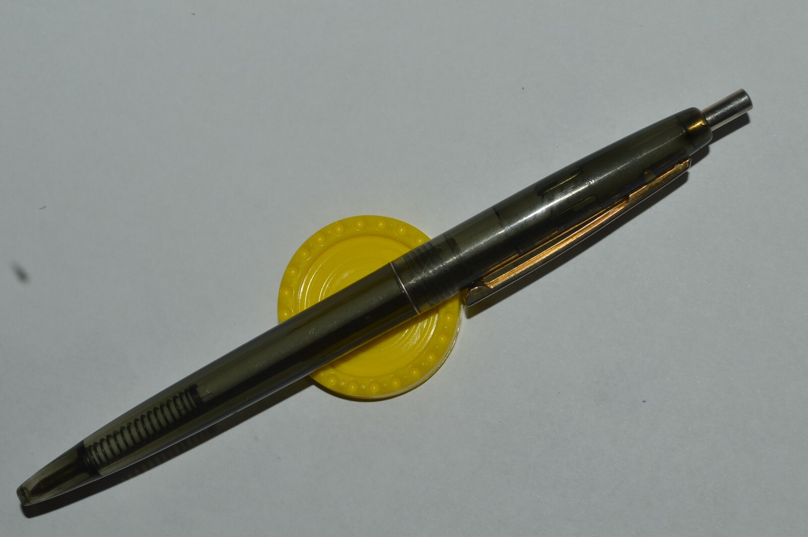 Bic Click TRANSLUCENT Ballpoint Pen Gray Mexico Light Used Very Good Condition
