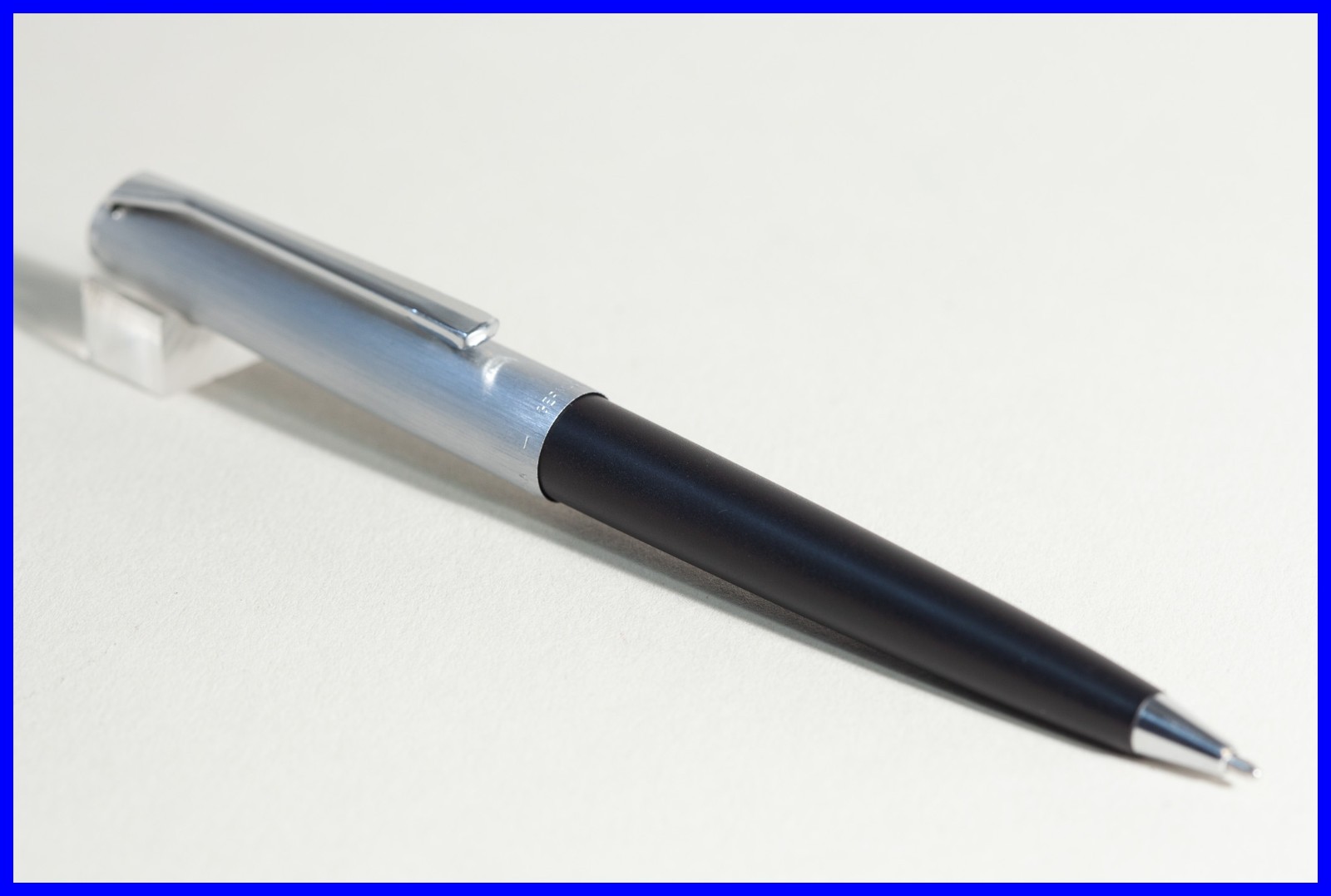 1971s Pelikan SILVEXA 20 Ballpoint Pen Line Textured Silver & Black
