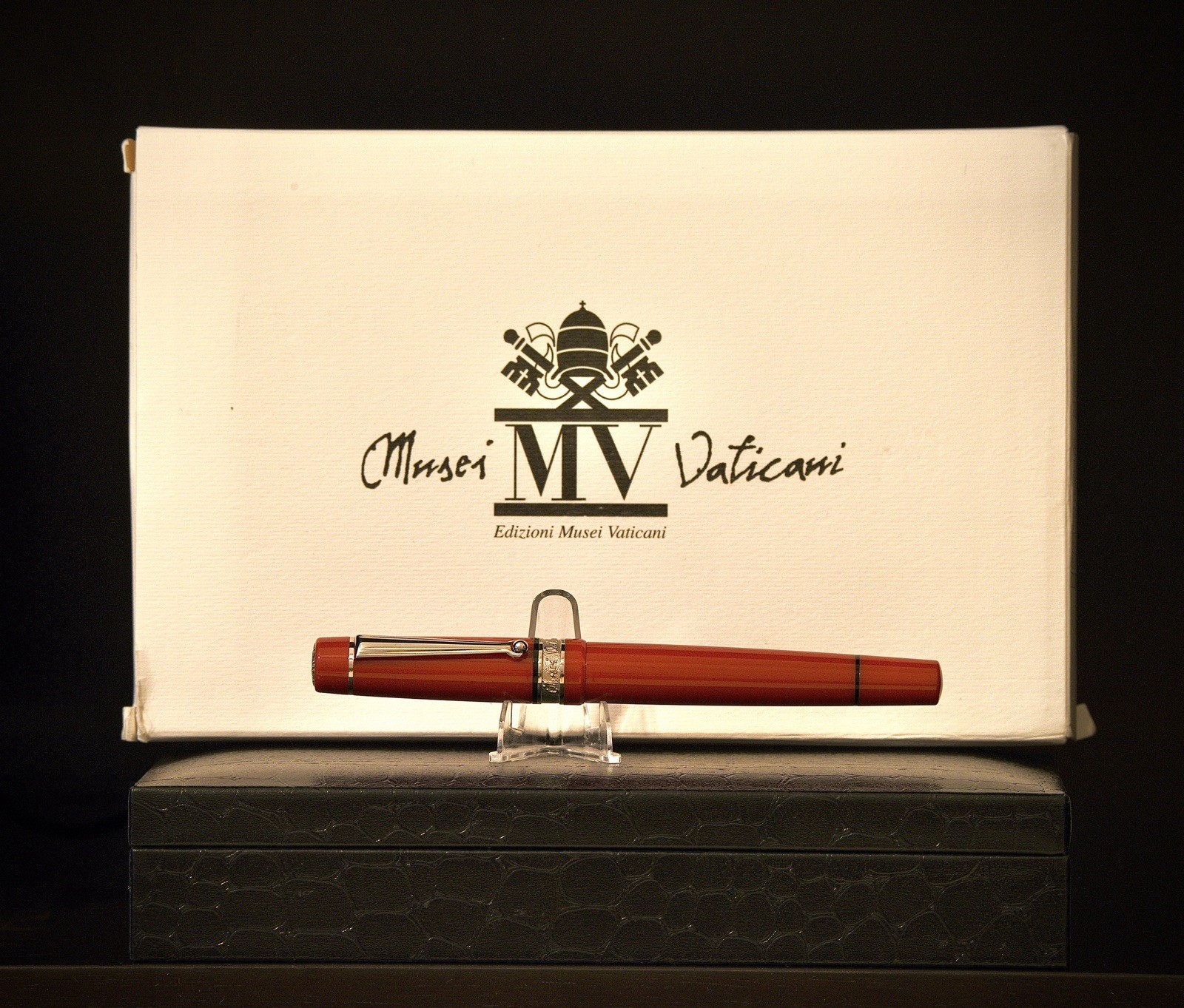Delta Italy Limited Edition Edizioni Musei Vaticani Rollerball Pen, Beautiful