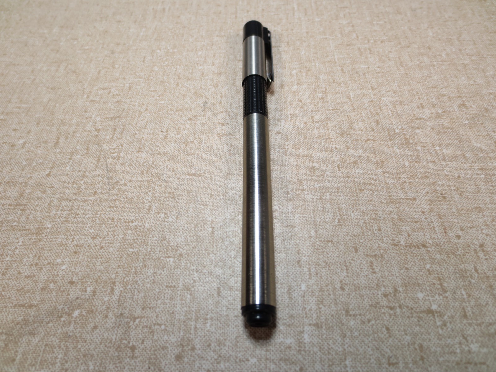 Discontinued Zebra R-301 Rollerball Ballpoint Pen Black Made in Japan Metal