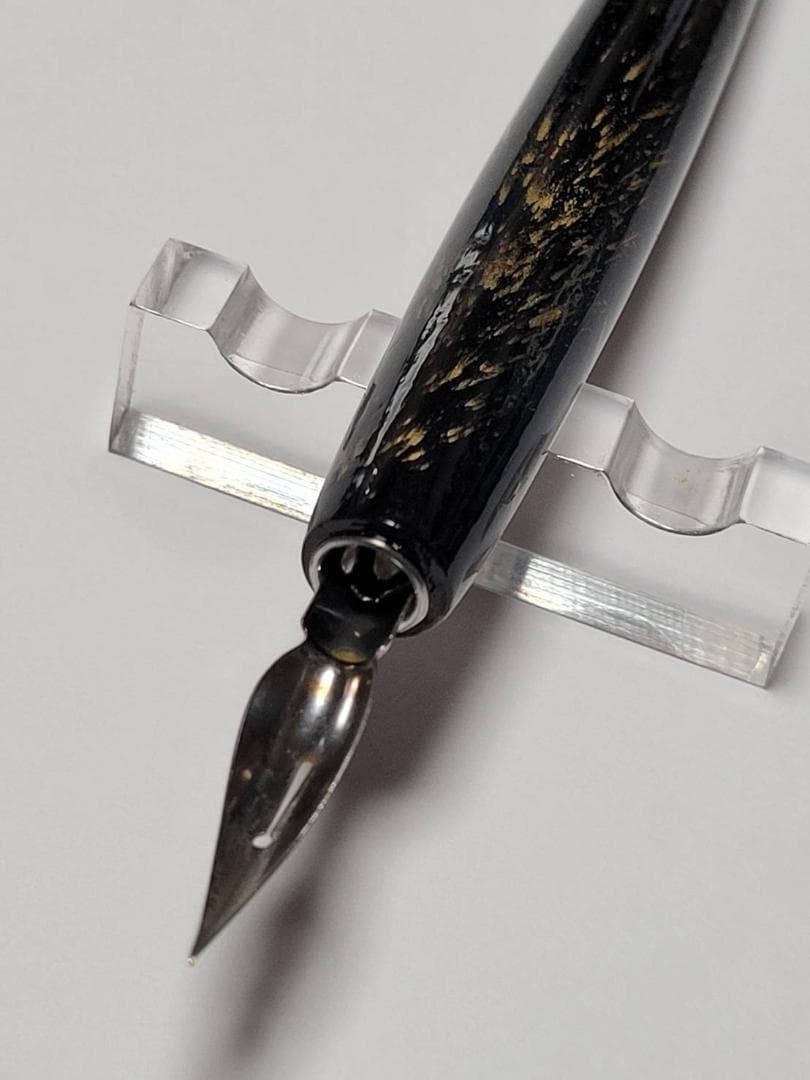 3. Lacquered Gold Pen Shaft, Black Shaft, Gold Dust Scattering Pattern, Special