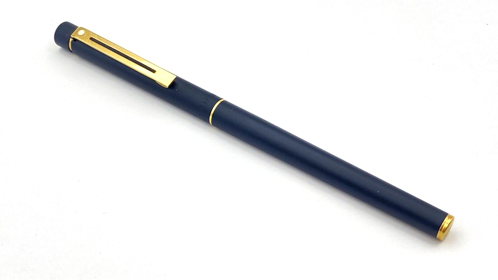 VINTAGE SHEAFFER SLIM TARGA ROLLERBALL PEN IN MATTE BLACK MADE IN UNITED STATES