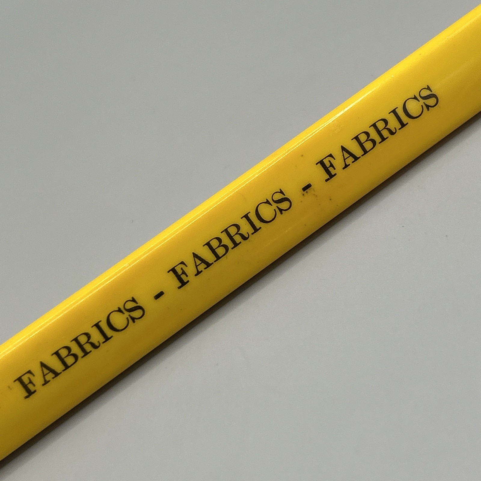 VTG Oversized Ballpoint Stick Pen KIRK AUSTIN’S FABRICS Parsons KS Kansas