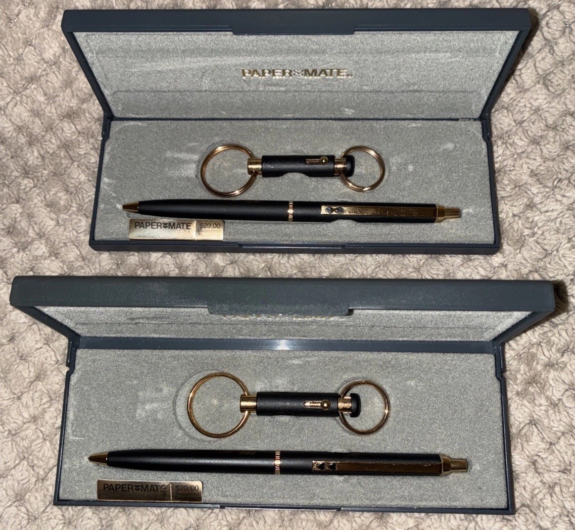 Lot Of 2 Vintage Paper Mate Profile Ballpoint Pen Keychain Set Black Gold Hearts