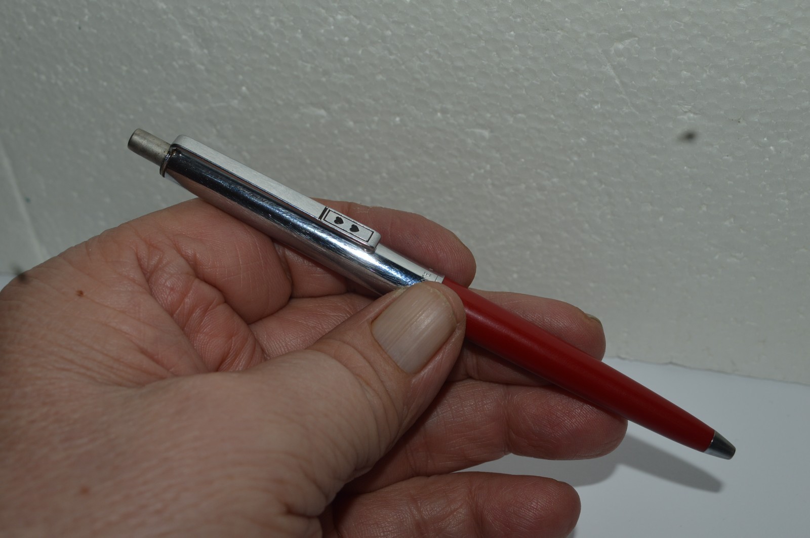 Paper Mate PROFILE #2 REGULAR Grip Ballpoint Pen Red Barrel Made In USA 1980s