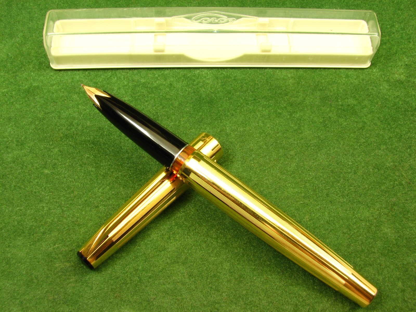 Vintage SOYUZ Goldplated Fountain Pen 14K Gold Nib USSR 1970s NOS
