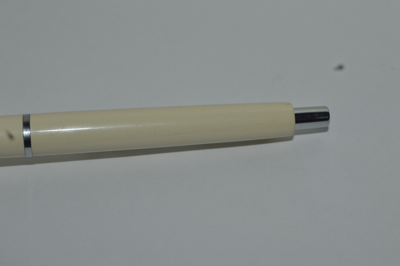 Paper Mate MALIBU Ballpoint Pen White Color All Plastic NOS Made In USA Ca 1980s