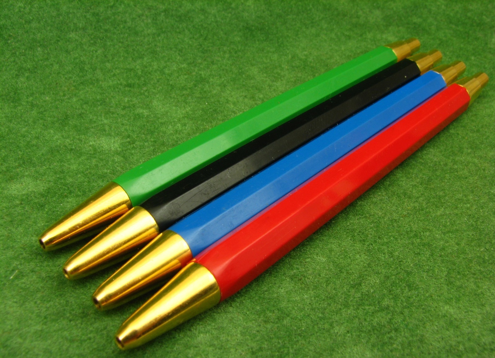 Vintage Ballpoint Pens SET MOSCOW Soyuz USSR 1980s NOS