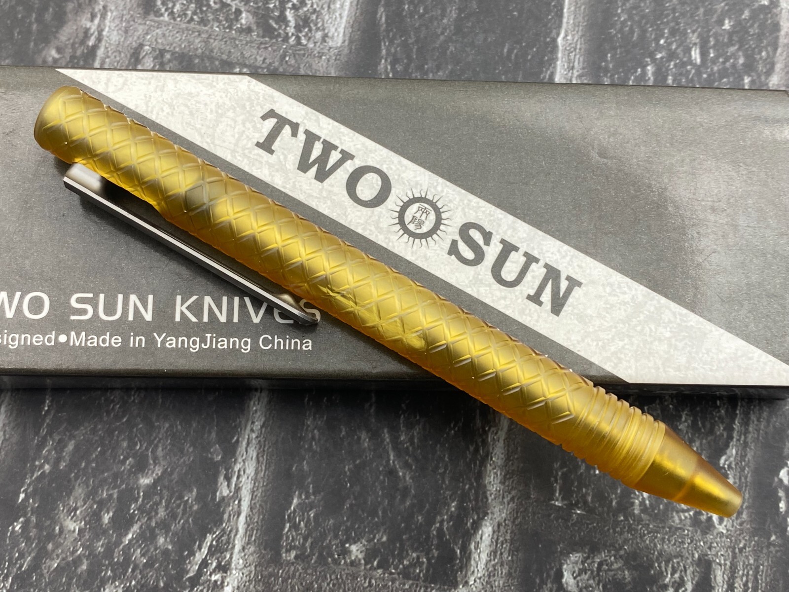 TwoSun TS-Pen37-PEI Checkered Tactical Titanium Push Button Mechanism Pen