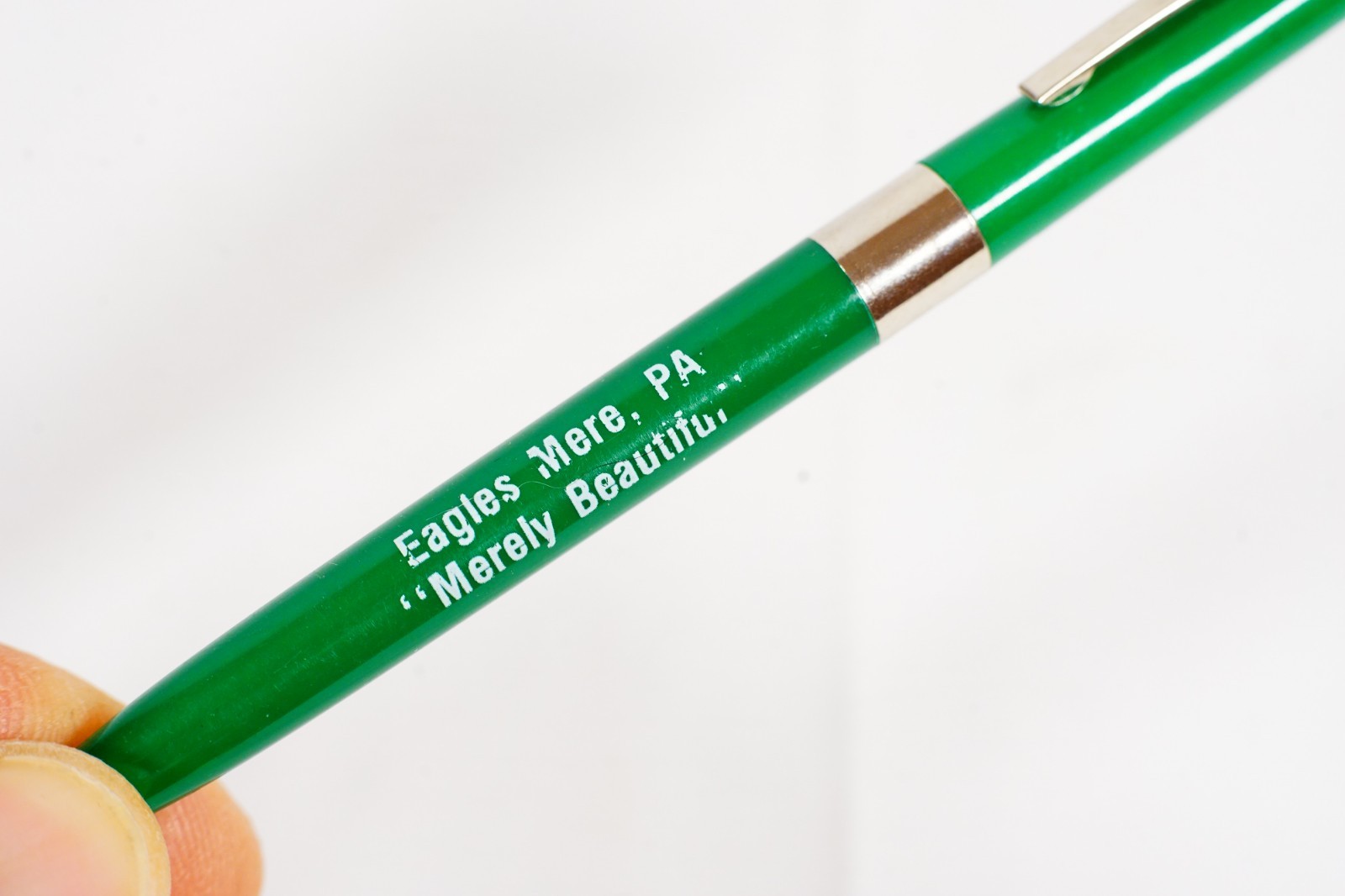 Vintage Eagles Mere Merely Beautiful PA Advertising Ballpoint Pen Green