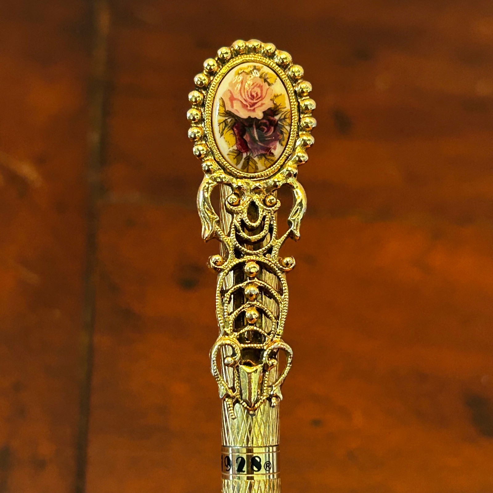 1928 Co Ballpoint Pen Gold Floral Cameo Victorian Filigree Slim Refillable VTG