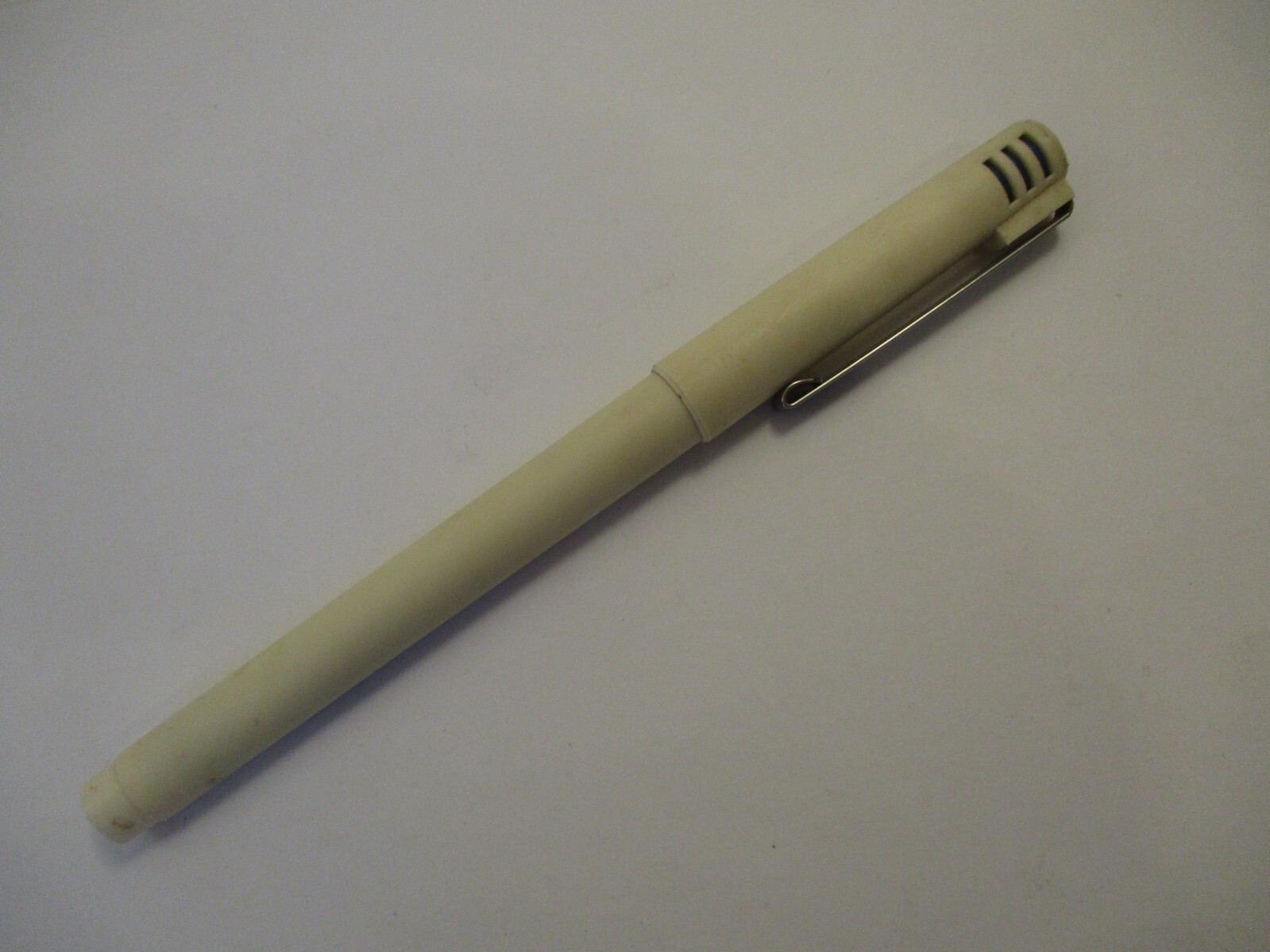 Vintage University of Michigan U of M Branded Fine Blue Ballpoint Pen Uni-Ball