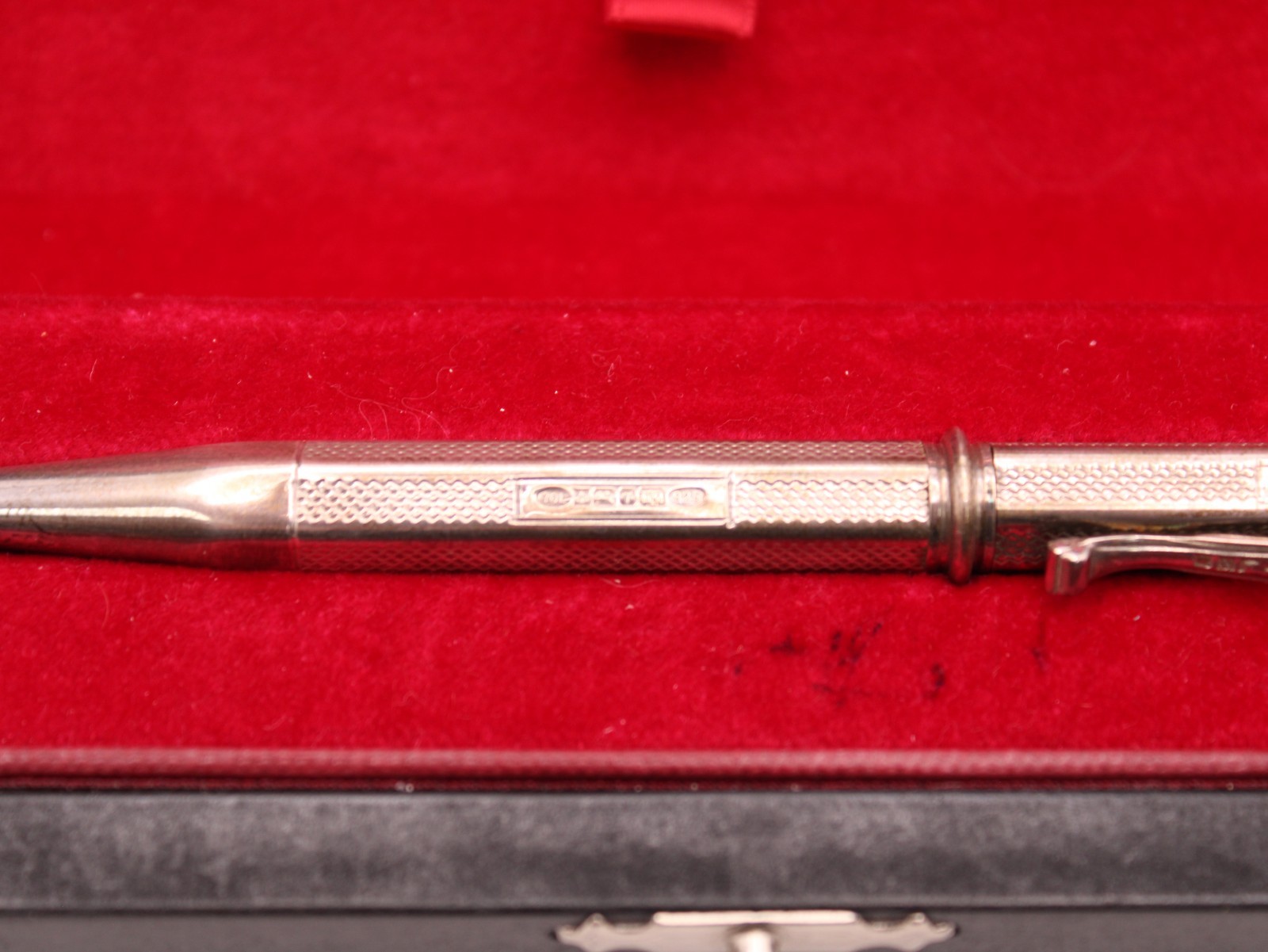 Yard – O- Led – Ambassador Ball Point Pen Sterling Silver – Inscribed