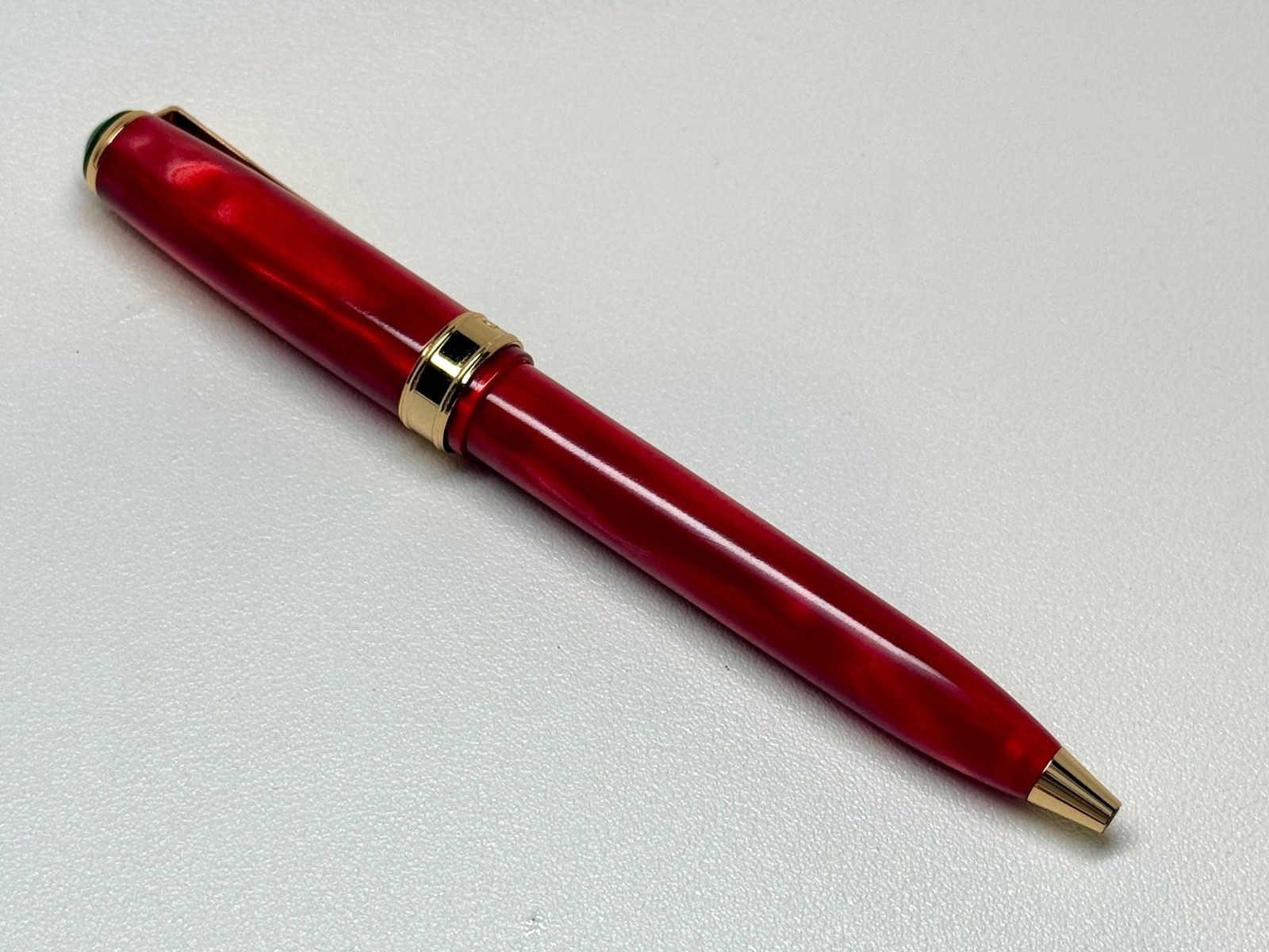 Levenger True Writer Bordeaux Red Ballpoint Pen Gold Trim NEW Levenger Refills