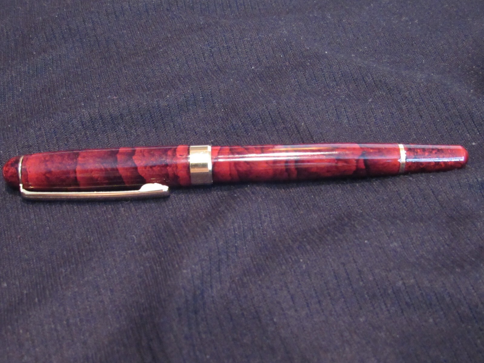 TERZETTI PISA RED MARBLED Metal Fountain Pen/ Rollerball Conversion Set