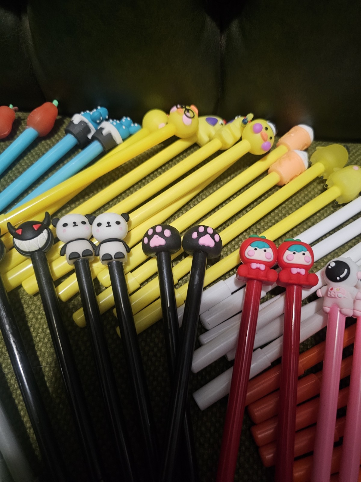 50 Pcs Cute Cartoon Pens for Kids, Random Novelty Kawaii Gel Black Ink Pens