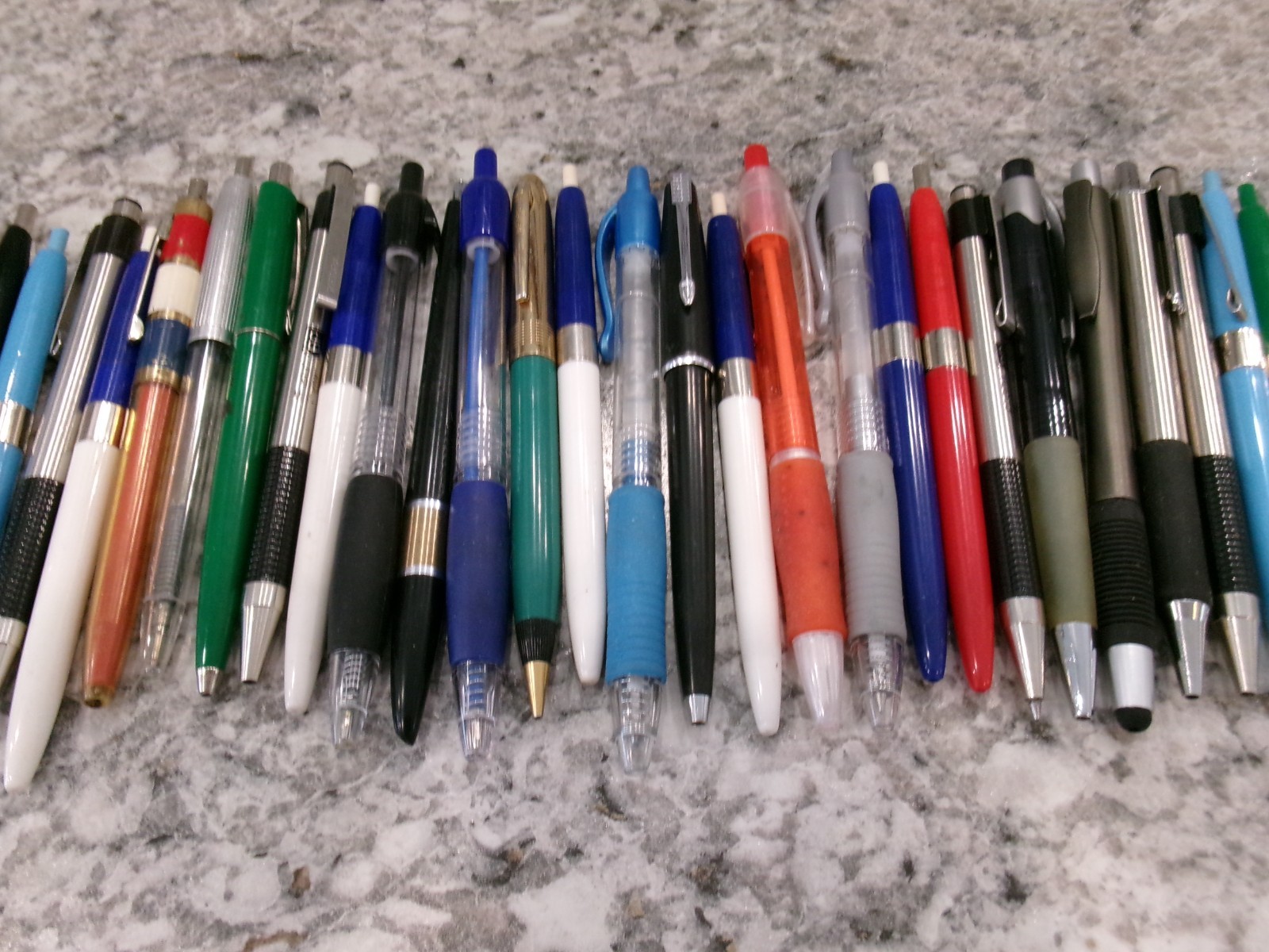 Mixed Lot Of 36 Vintage Pens, Various Brands/Colors, New/Used