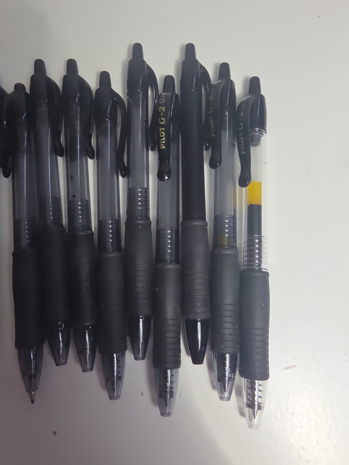 Random Lot Of Pilot G-2 07, 05, 10 PENS WITH 3 PAPER MATE Untested