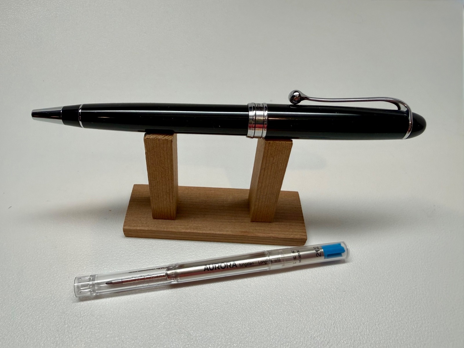 Aurora Ballpoint Pen – Black Resin – Made in Italy – New Genuine Aurora Refill