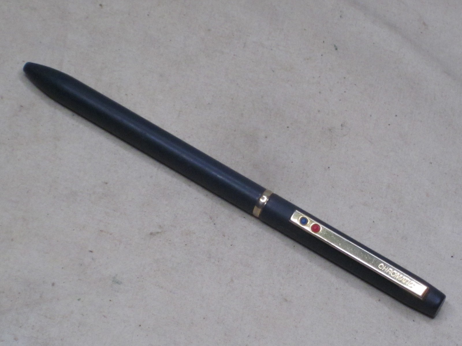 vintage CHROMATIC red & blue dot ballpoint pen blue barrel gold trim