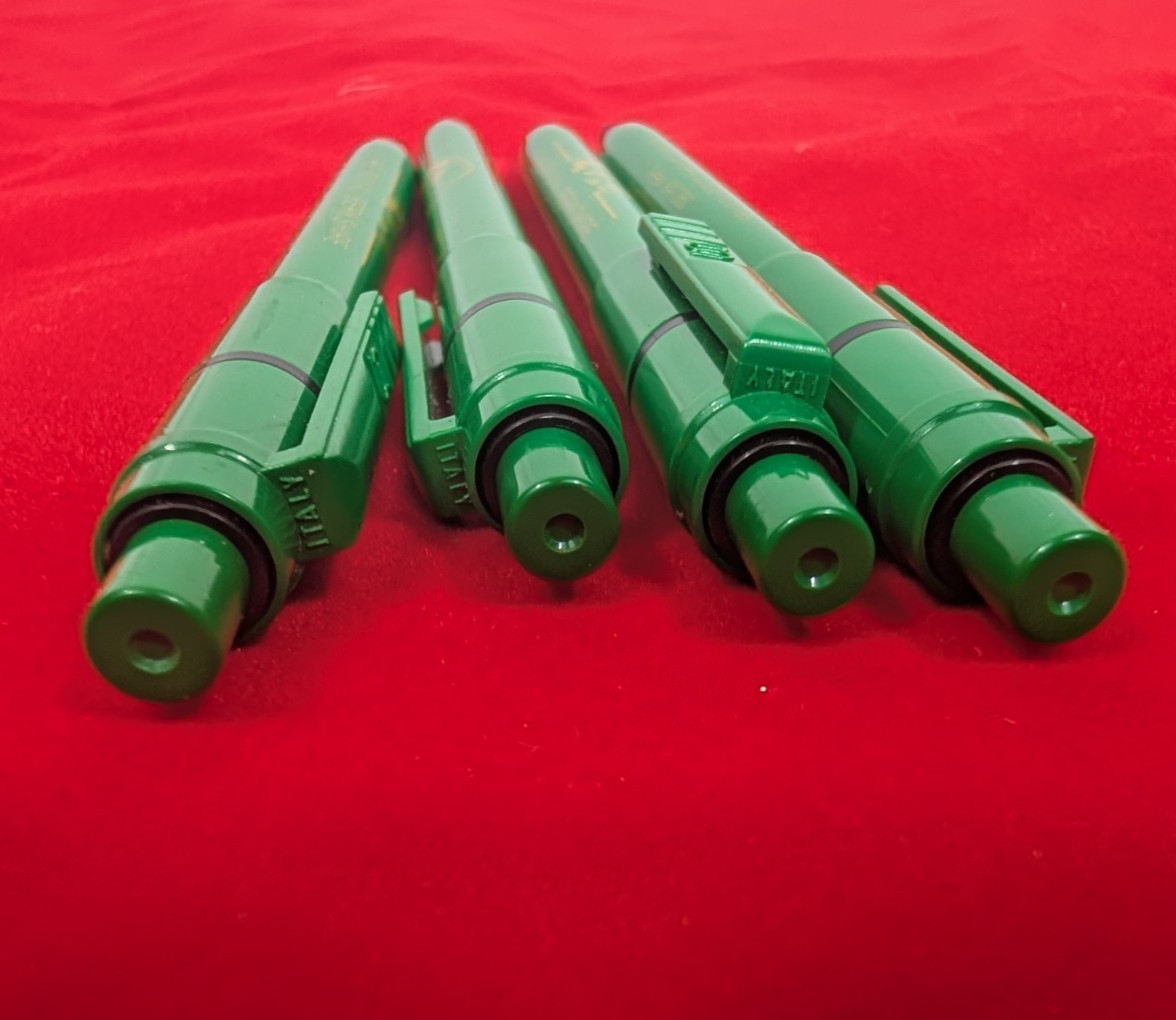Vtg Lot of 4 The Royal Berkshire Pens Click Promotional Green United kingdom