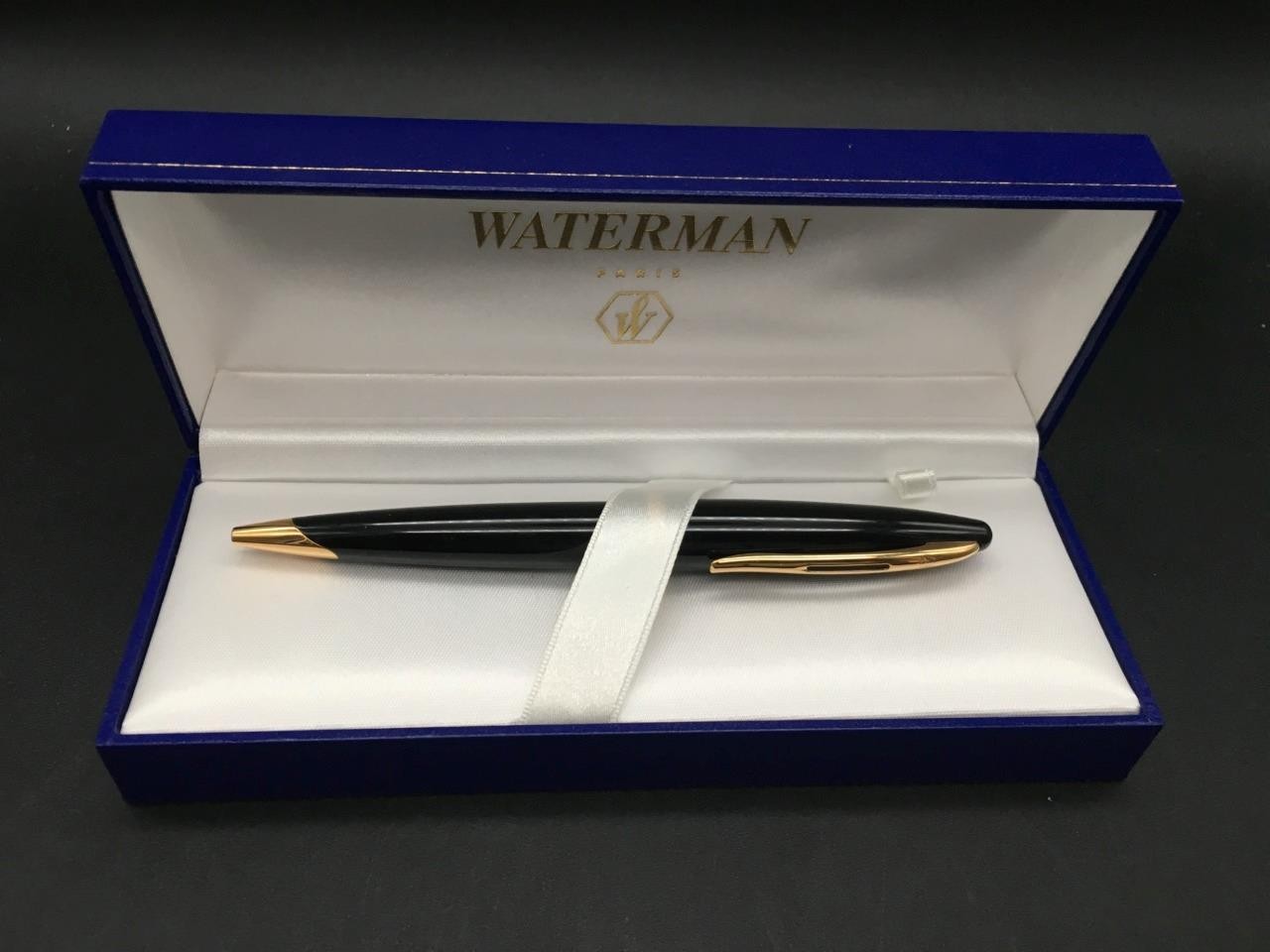 WATERMAN PARIS HEMISPHERE BALLPOINT PEN BLACK AND GOLD – BLUE INK (IN BOX) E4736