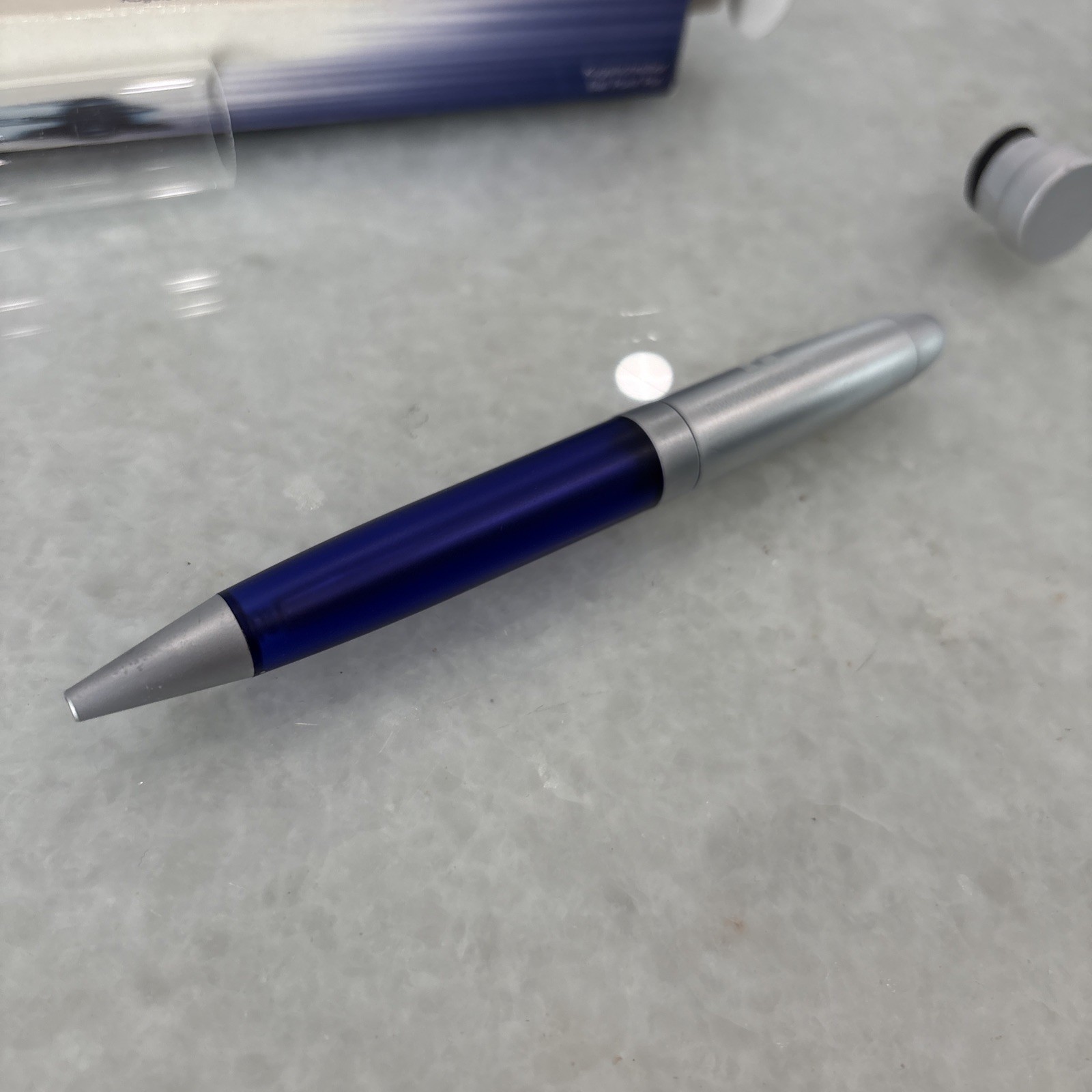 BMW Novelty Wiliams F1 Team Navy blue/Silver Twisted Ballpoint Pen wz/Box Rare