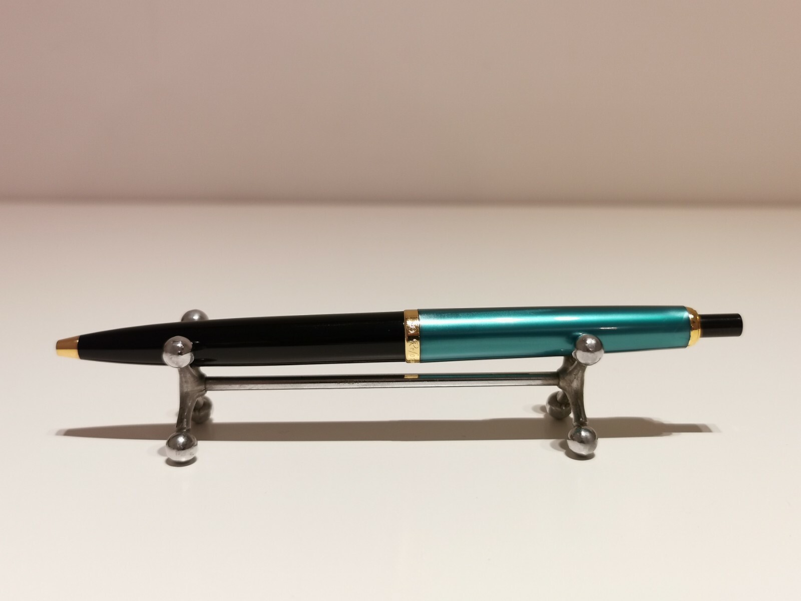 VINTAGE RARE BEAUTIFUL CLASSIC GERMANY PLASTIC AND METAL BALLPOINT PEN «REFORM»
