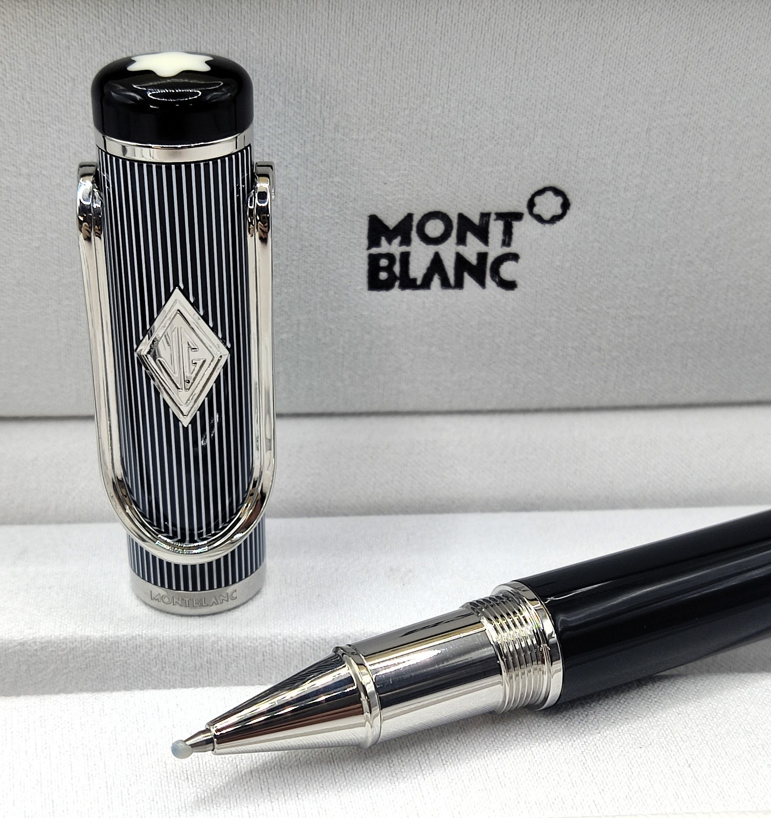 Premium Montblanc Homage to The Great Gatsby Edition Rollerball Pen With Box