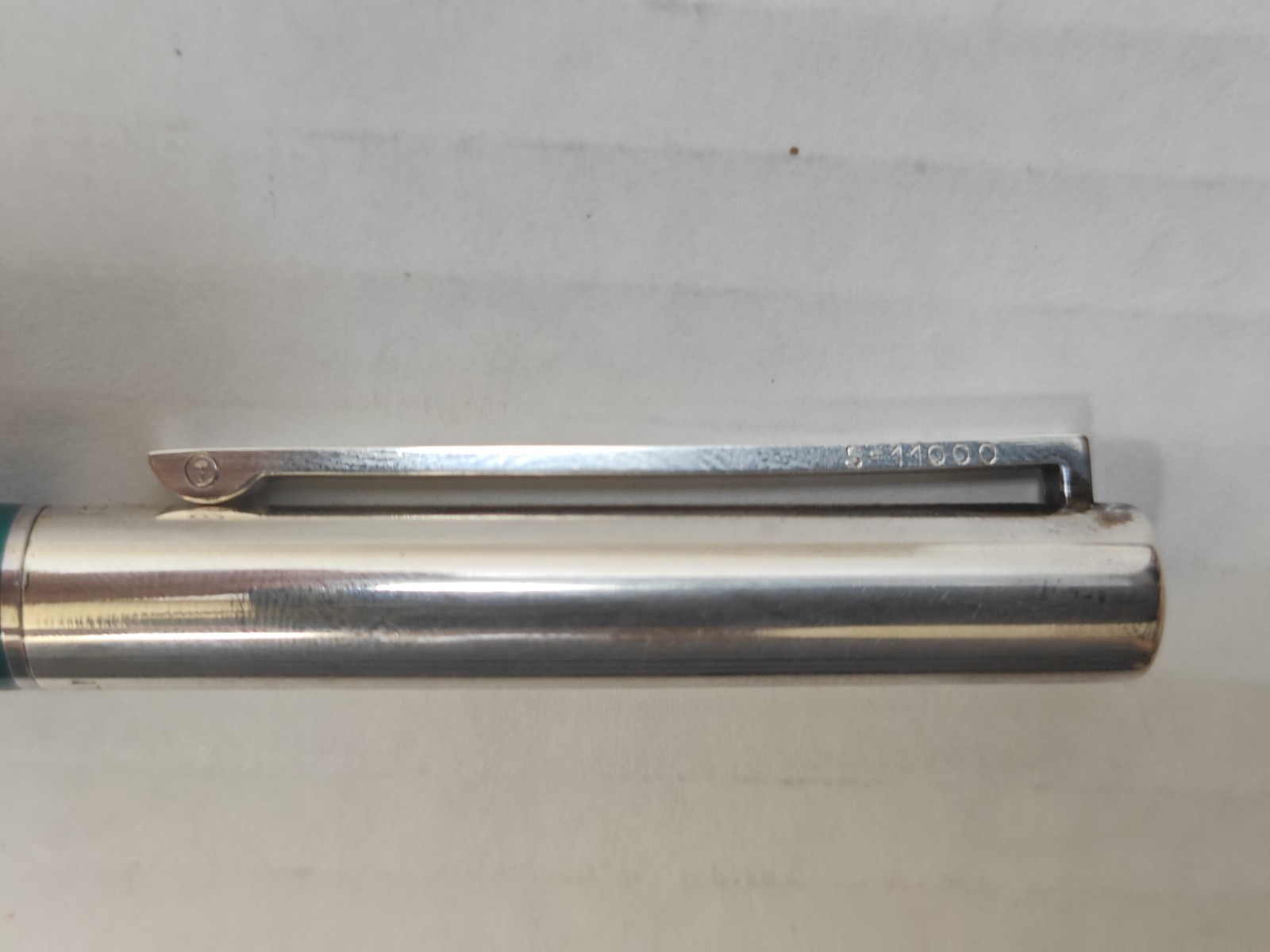 Vintage 1970’s Gucci Sterling Silver Red Green Enamel Stripes Pen W/ Box Italy