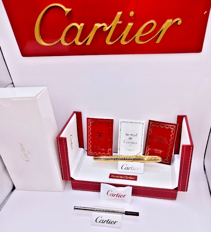 *** Pasha de Cartier / Roller ball Gold Pen Complete With Both Boxes / Booklets*