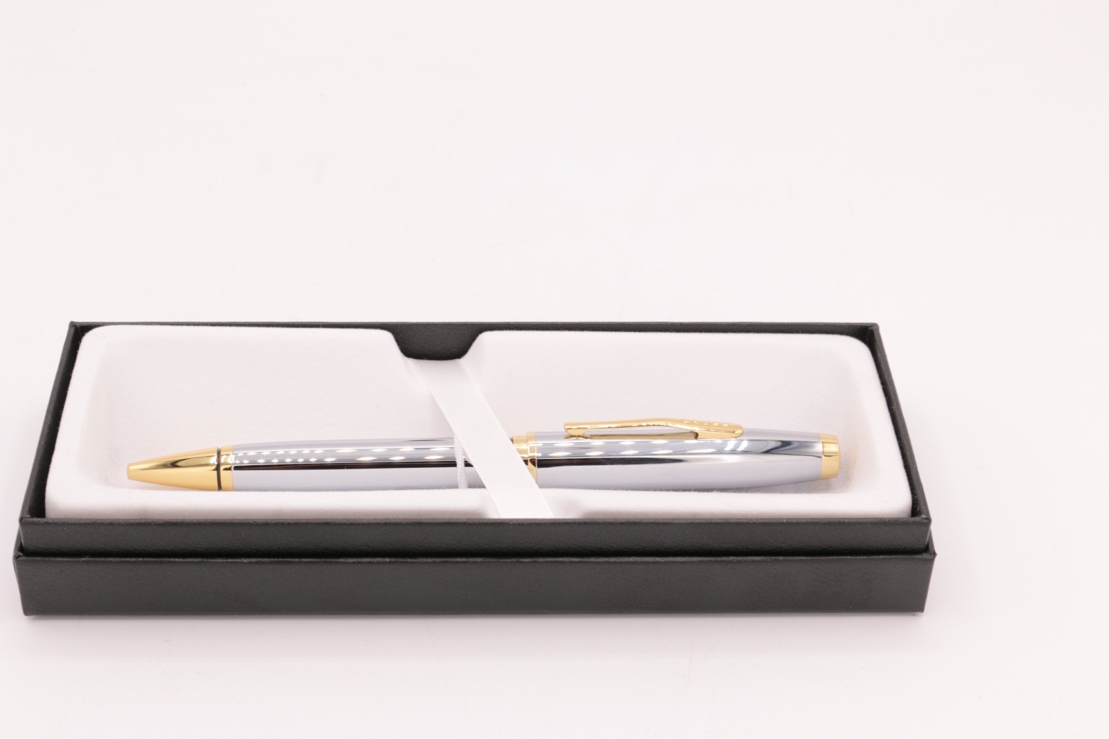 Cross Coventry Rollerball Pen Polished Chrome Gold Trim AT0665-2 New in Box