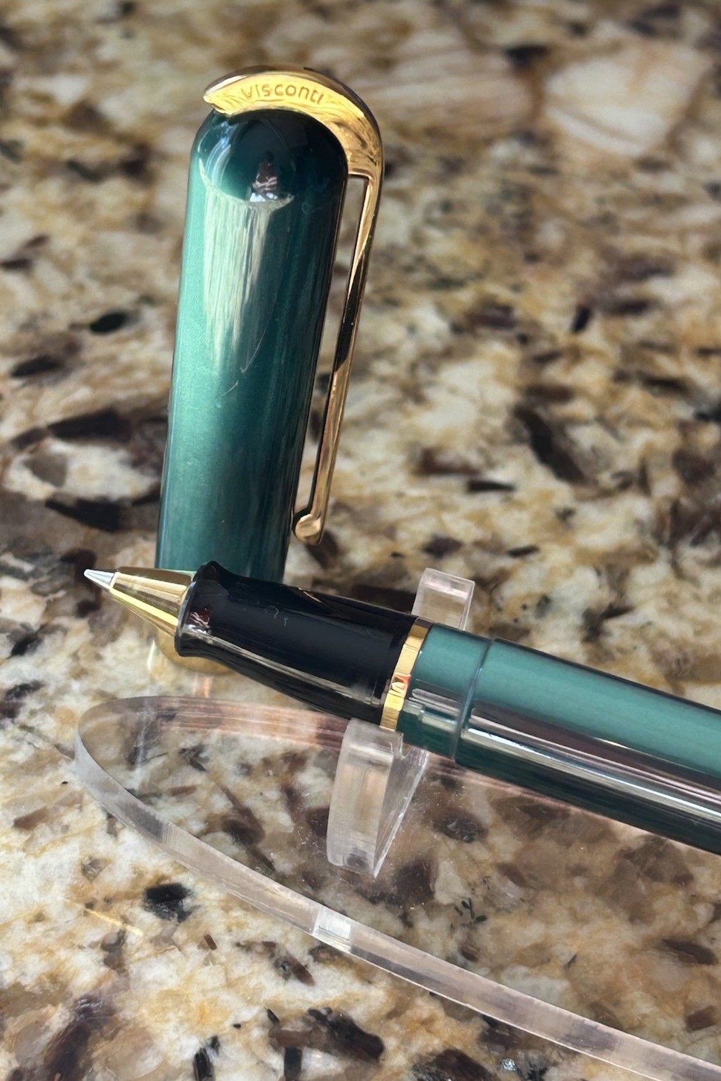Visconti Pericle Green Pearlescent Rollerball Pen With Original Box. PRISTINE !!