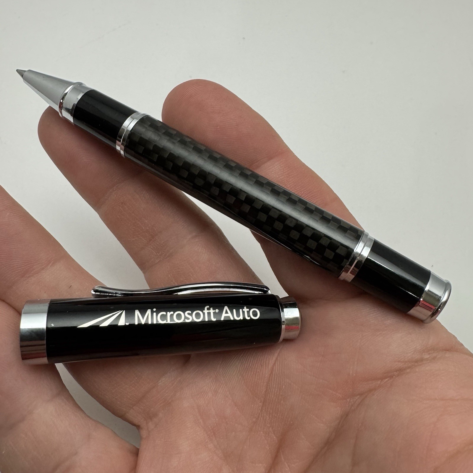 Bettoni Collection Rollerball Pen Carbon Lacquer – Branded ‘Microsoft Auto’