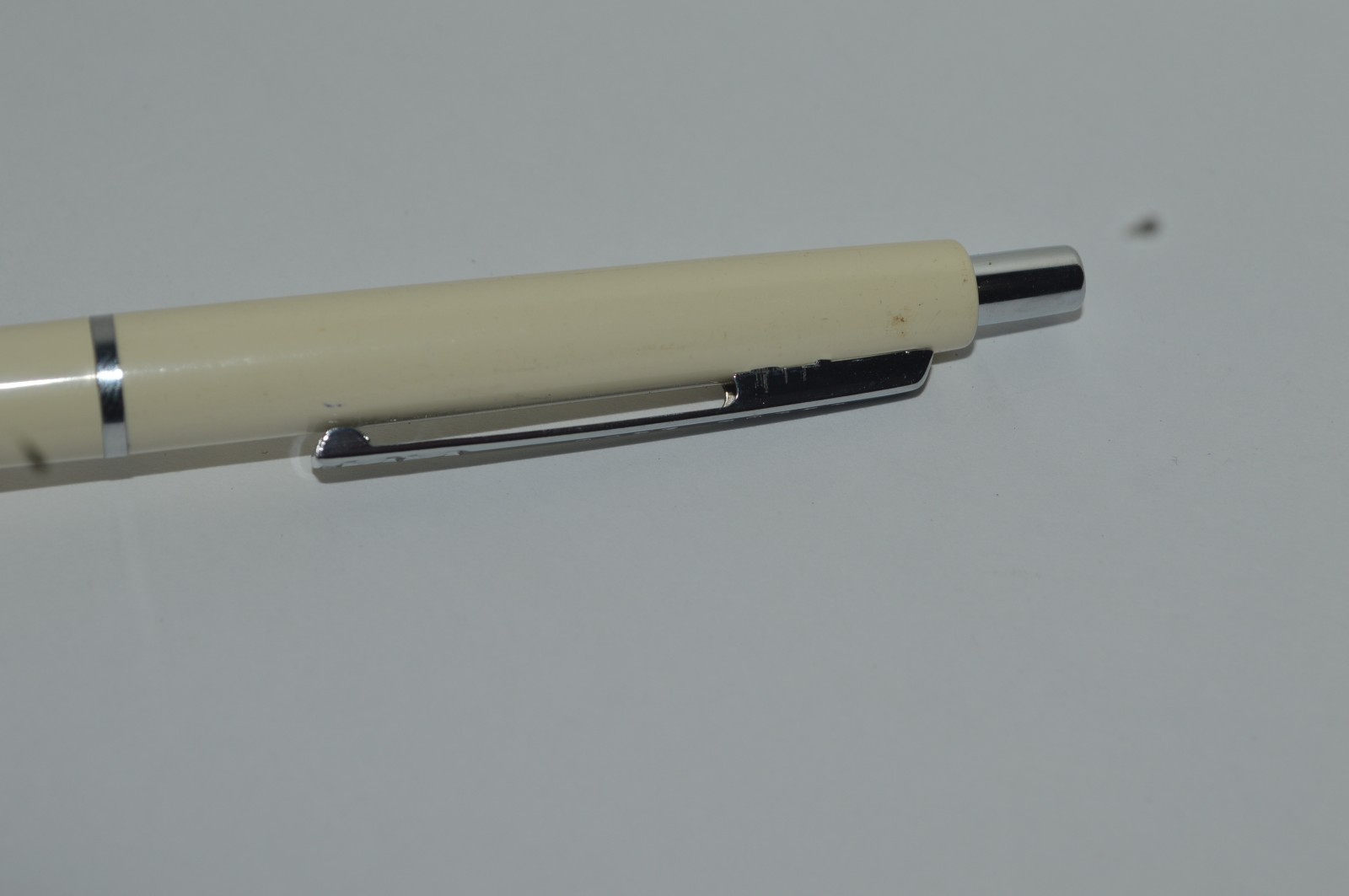 Paper Mate MALIBU Ballpoint Pen White Color All Plastic NOS Made In USA Ca 1980s