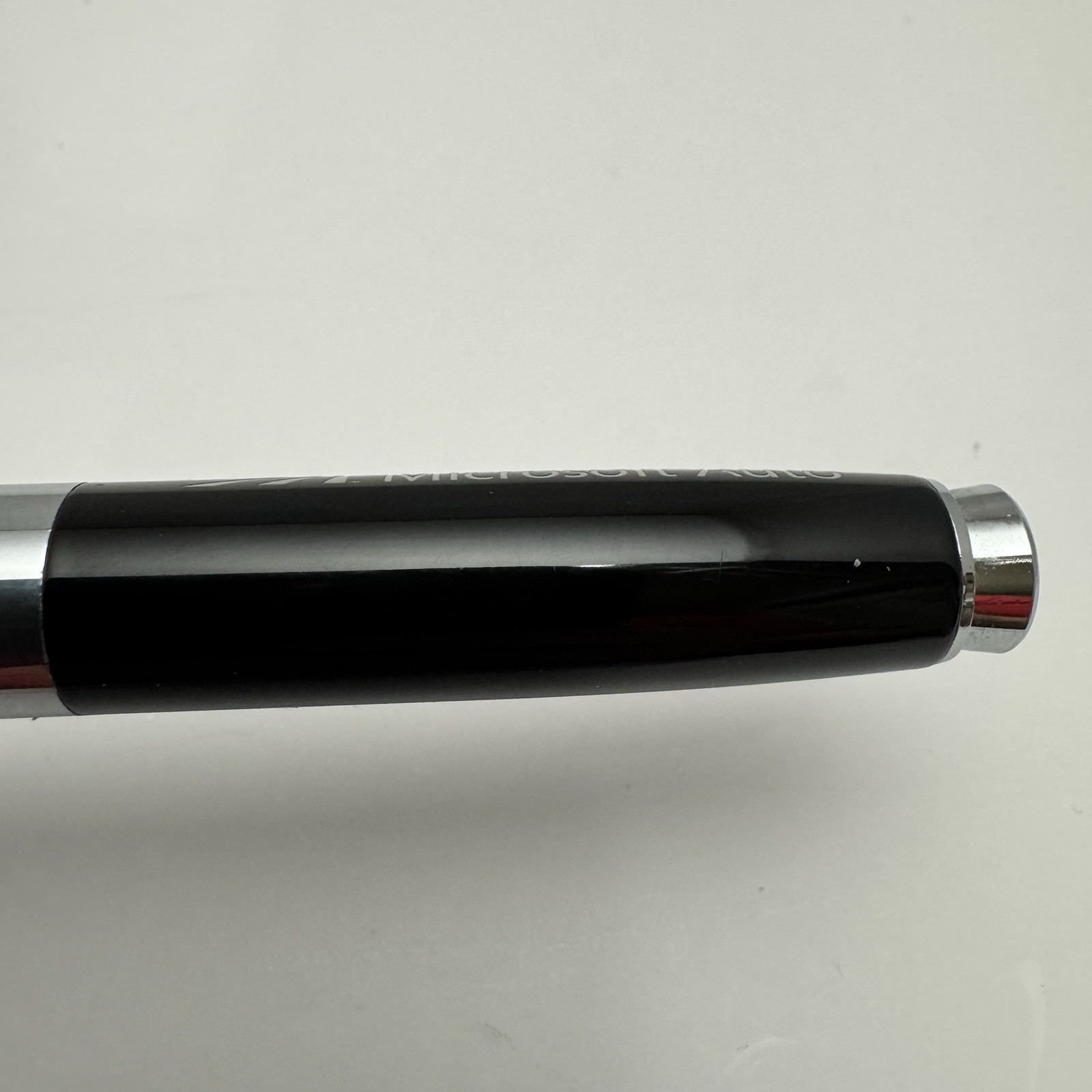 Bettoni Collection Rollerball Pen Carbon Lacquer – Branded ‘Microsoft Auto’