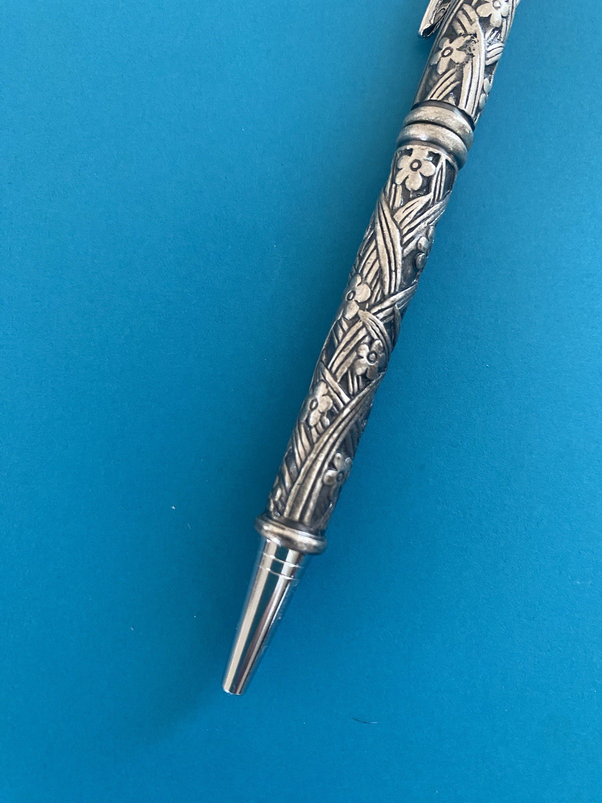 Sterling Silver Floral Motif Designer Vintage Writing Pen Engraved Weights 45g