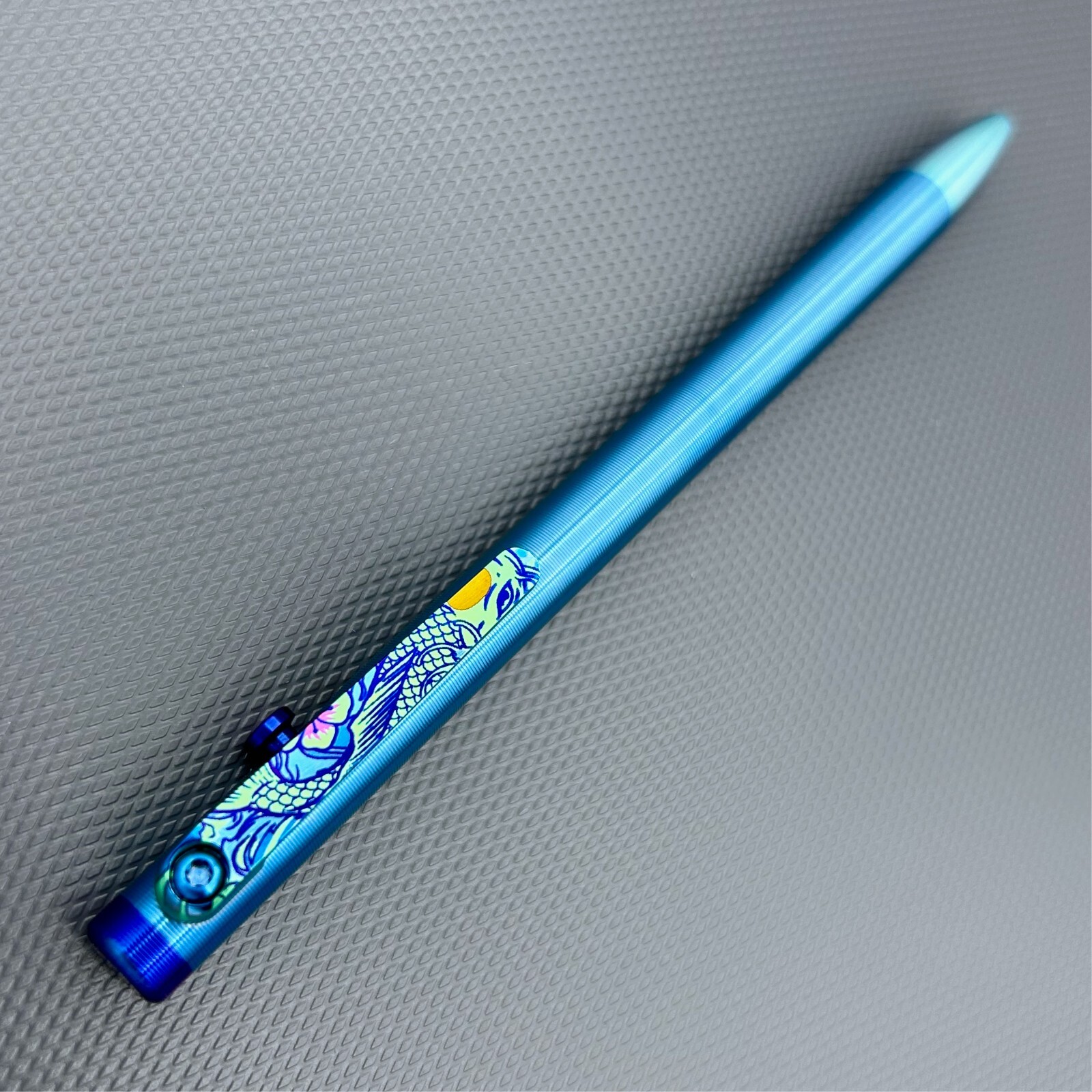 Tactile Turn – Titanium Slim Bolt Action Standard Size Pen Fade w/ KOI Clip