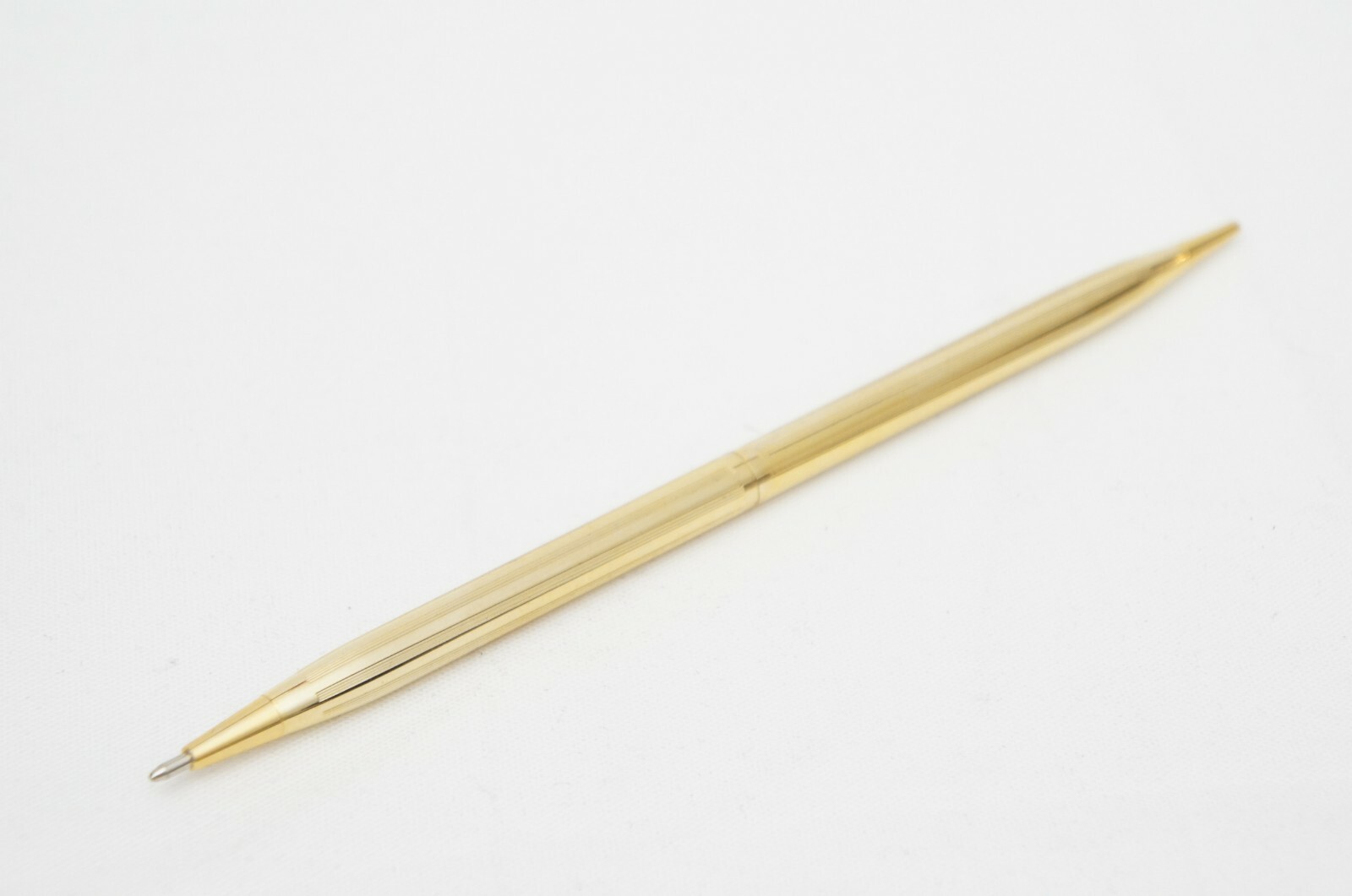 High Quality Gold Metal Twist Ballpoint Pen in 0.3′ Diameter Cross Type Insert