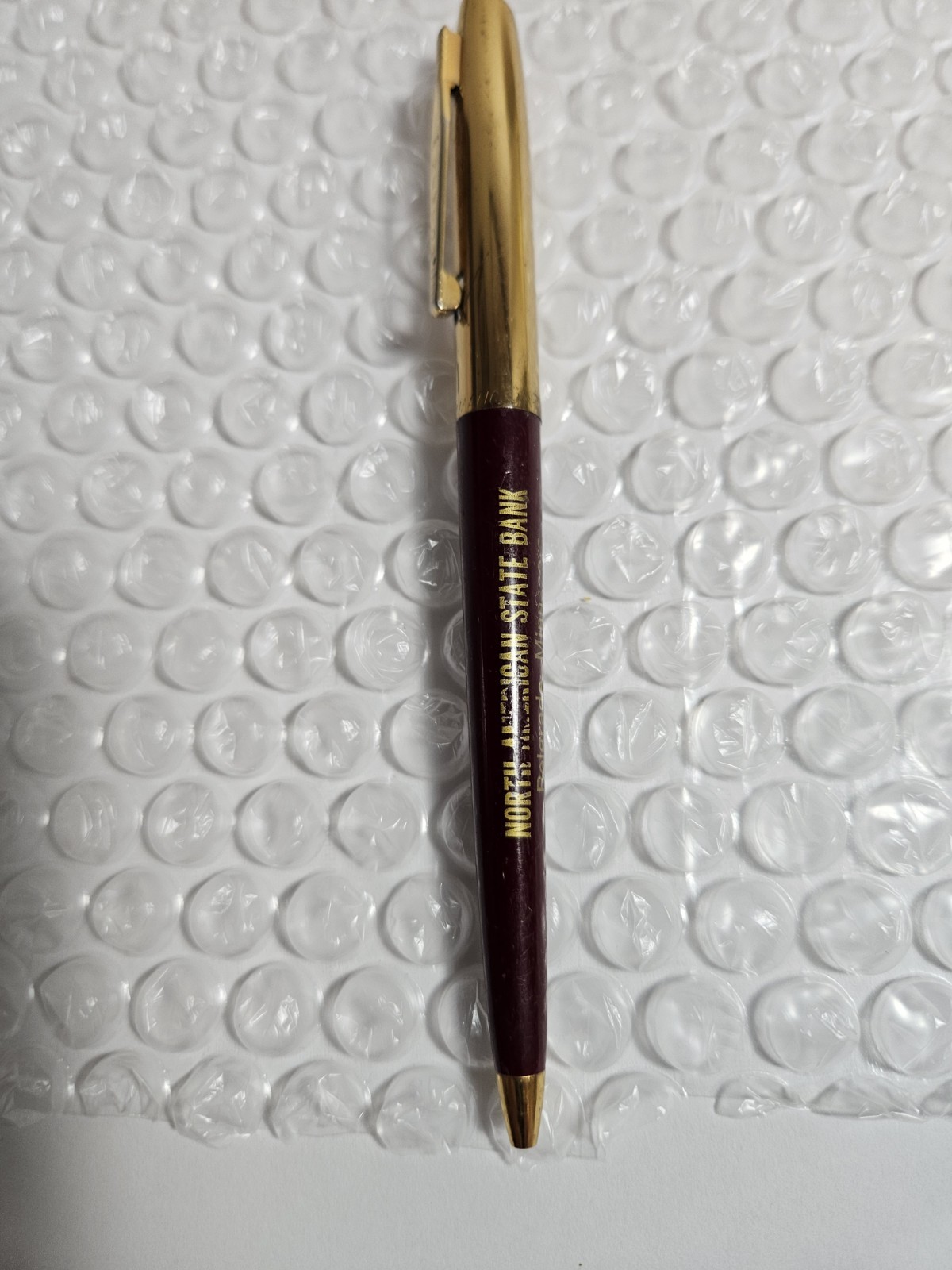 Newton Pen Vintage Pocket Clip Activates Barrel