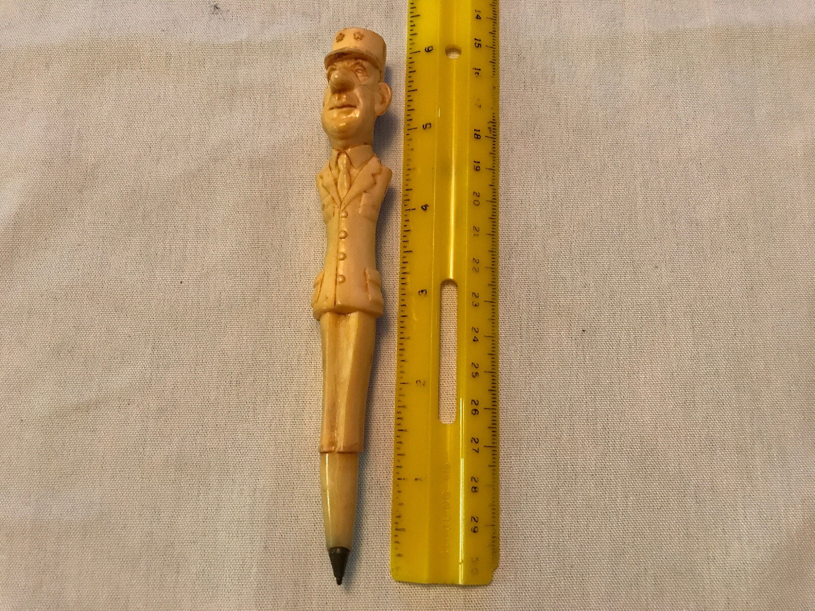 Charles de Gaulle Vintage Celluloid Carved Die Cut Pen