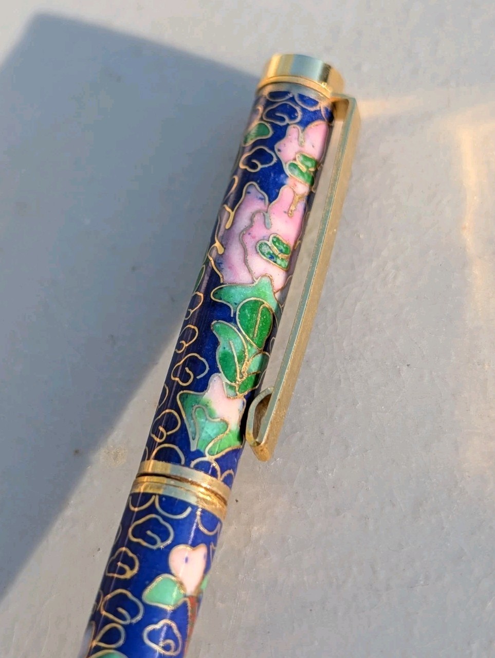 VINTAGE Chinese Cloisonné Ballpoint Pen «Jingtai Blue» Floral Enamel & Gold Trim