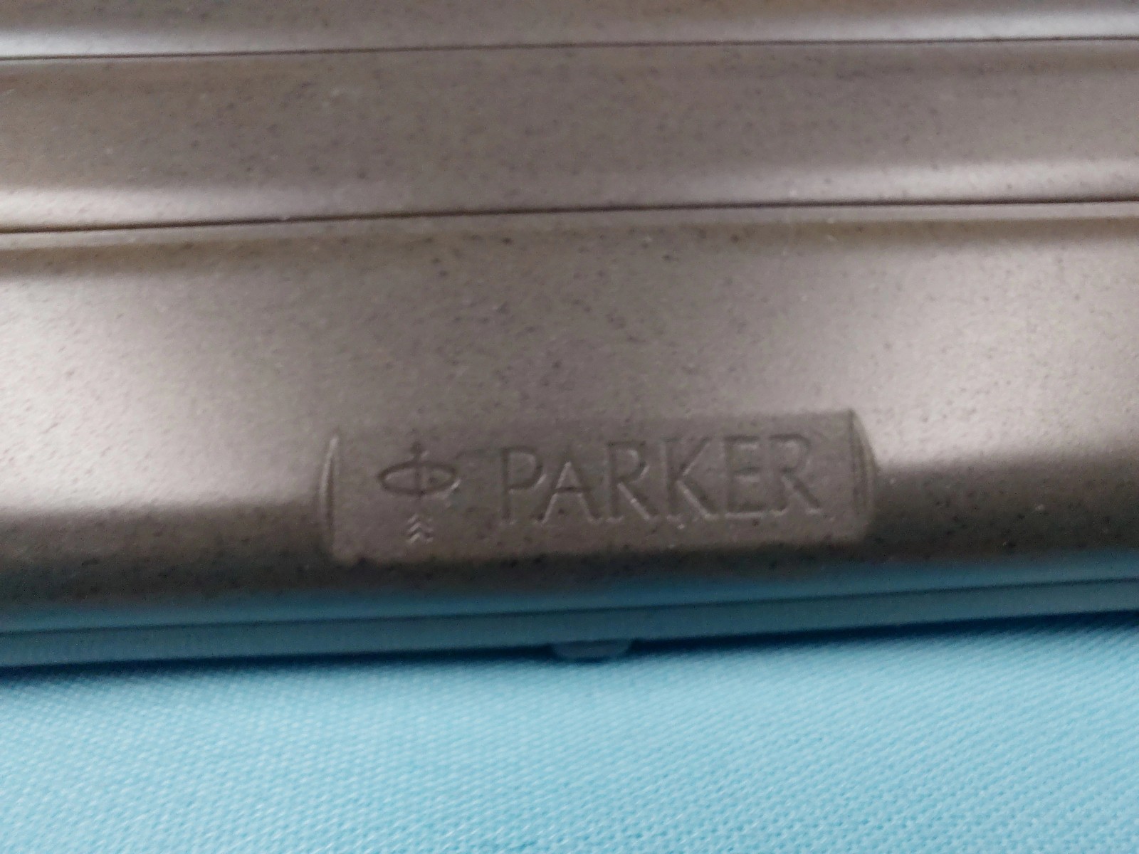 Parker Insignia Black Lacquer Ballpoint Pen 3 Pack w Hard Shell Case New NIB NOS