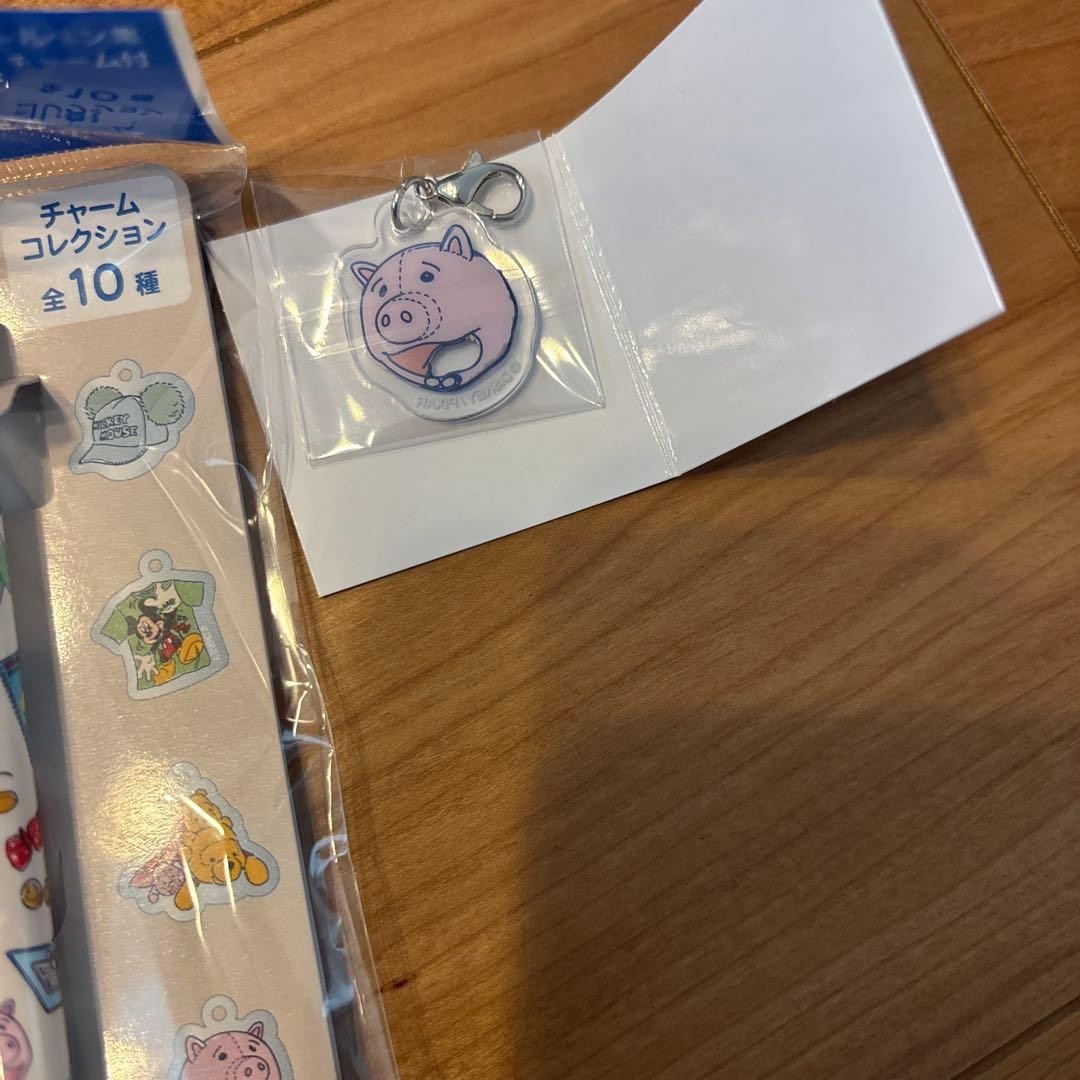 Disney resort souvenir random charm ballpoint pen #0559e6