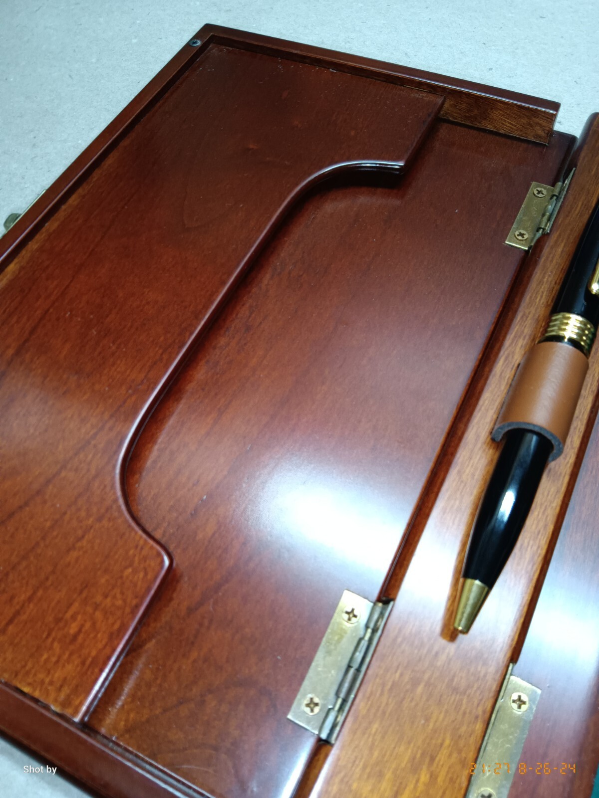 Adler Stylus Pen Black Ink & Foldable Oak Wood Gift Set Box