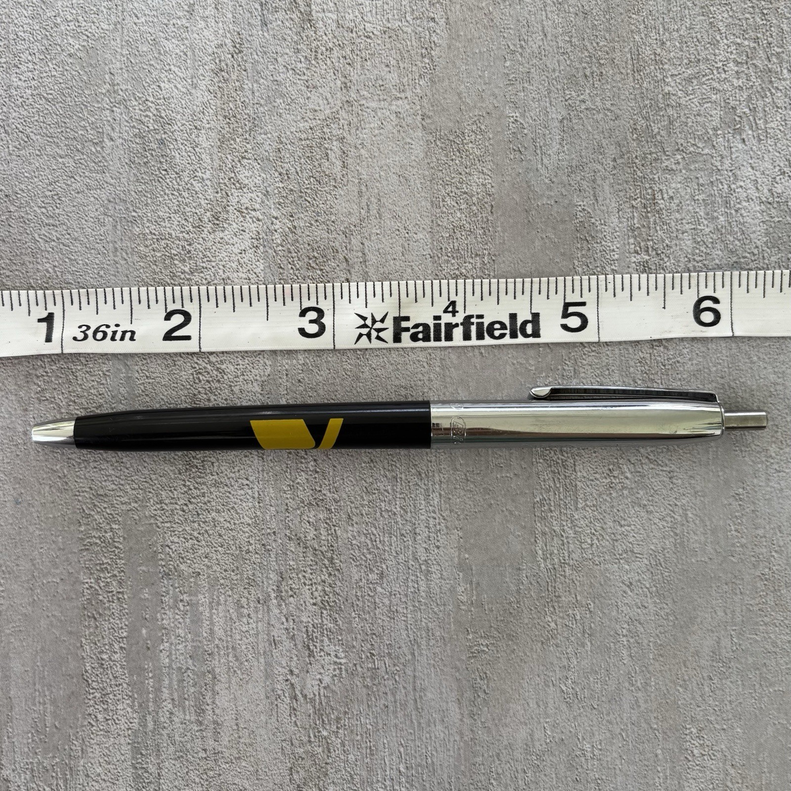 Vintage BIC Italy ‘Yellowstone’ Advertising Ballpoint Pen #BCPZ ~Dry Ink~