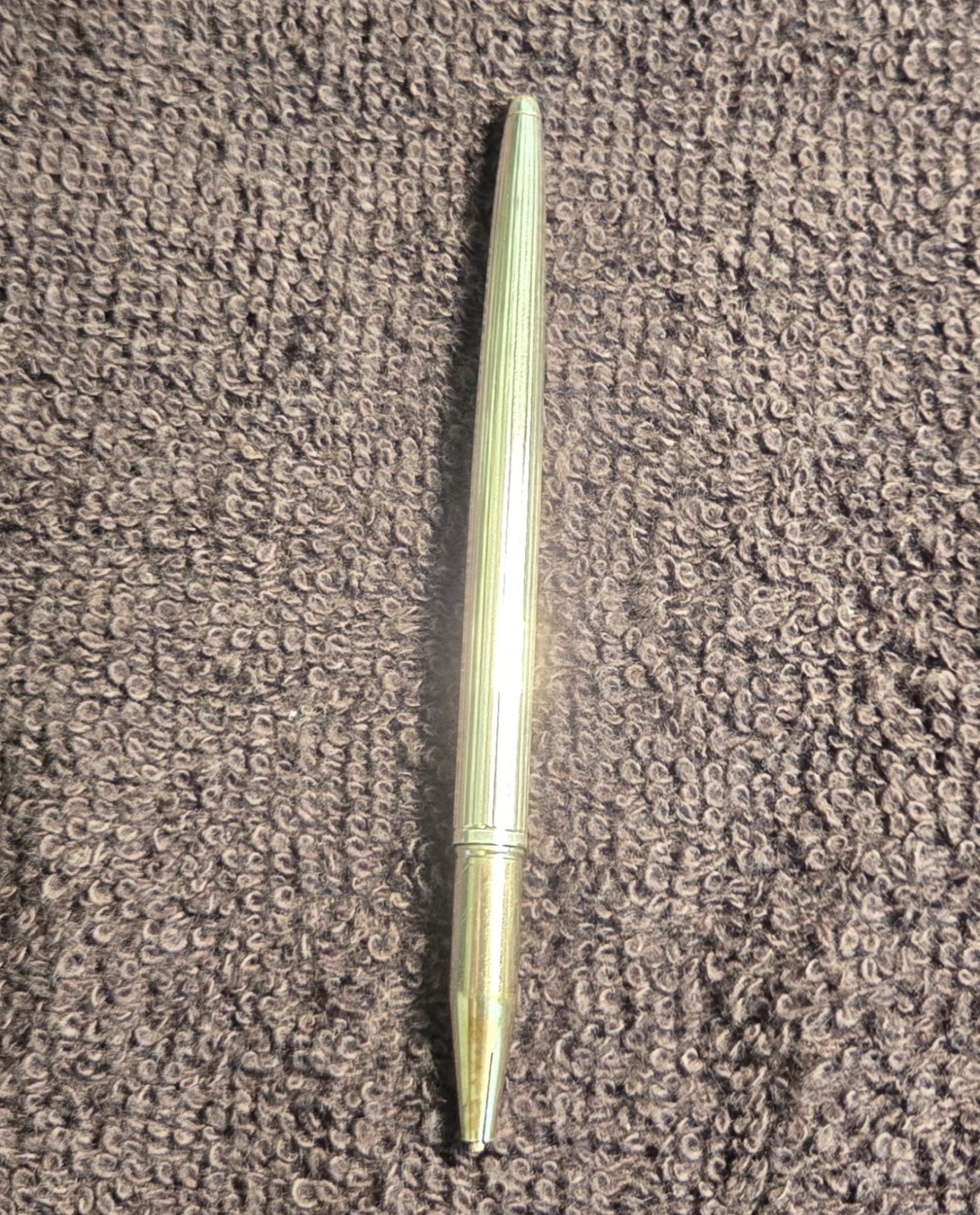 TIFFANY & CO – STERLING SILVER CLAM SHELL PEN HOLDER