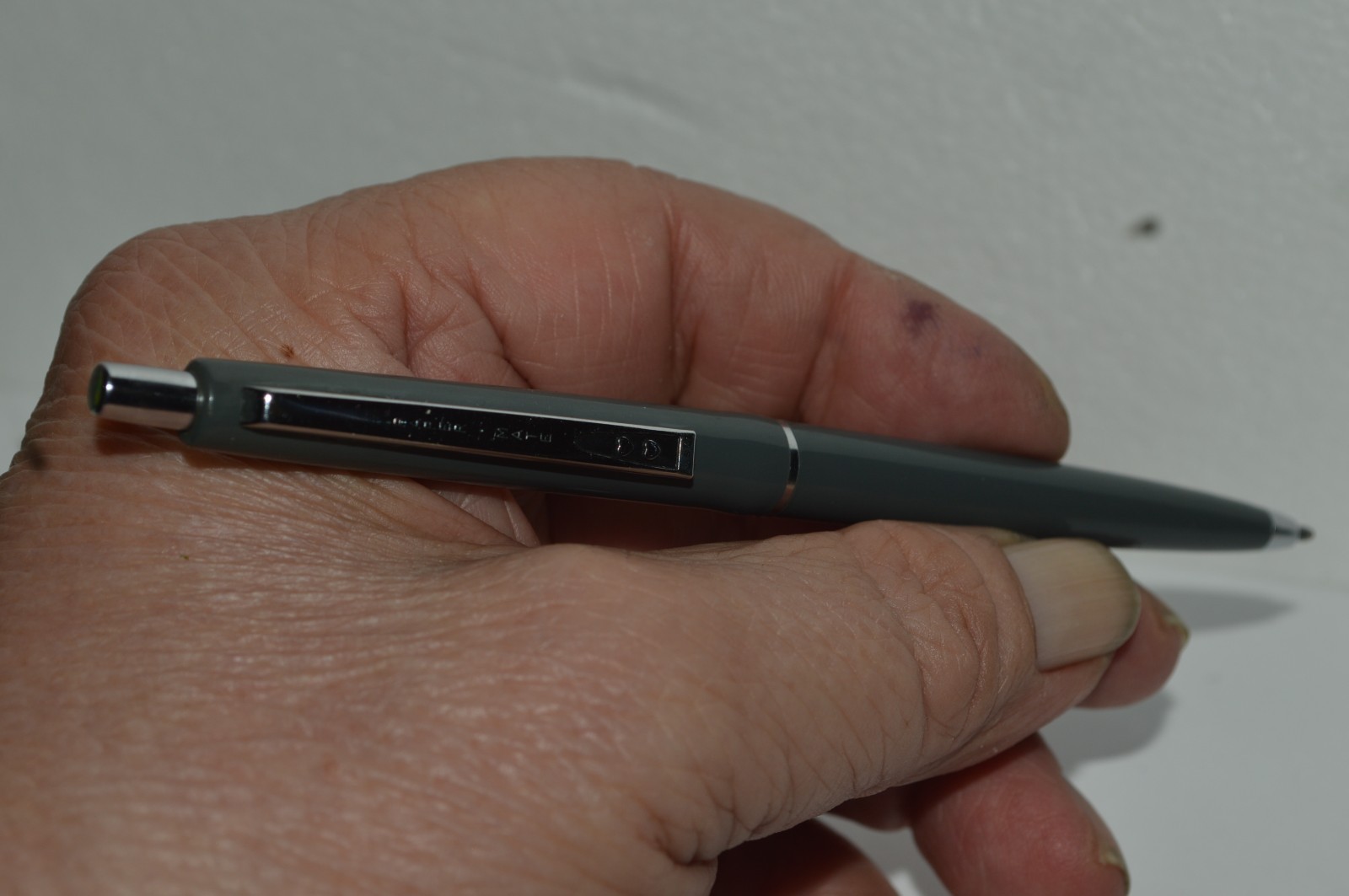 Paper Mate #355 MALIBU Ballpoint Pen Dark Gray Color Made In USA Circa 1980’s